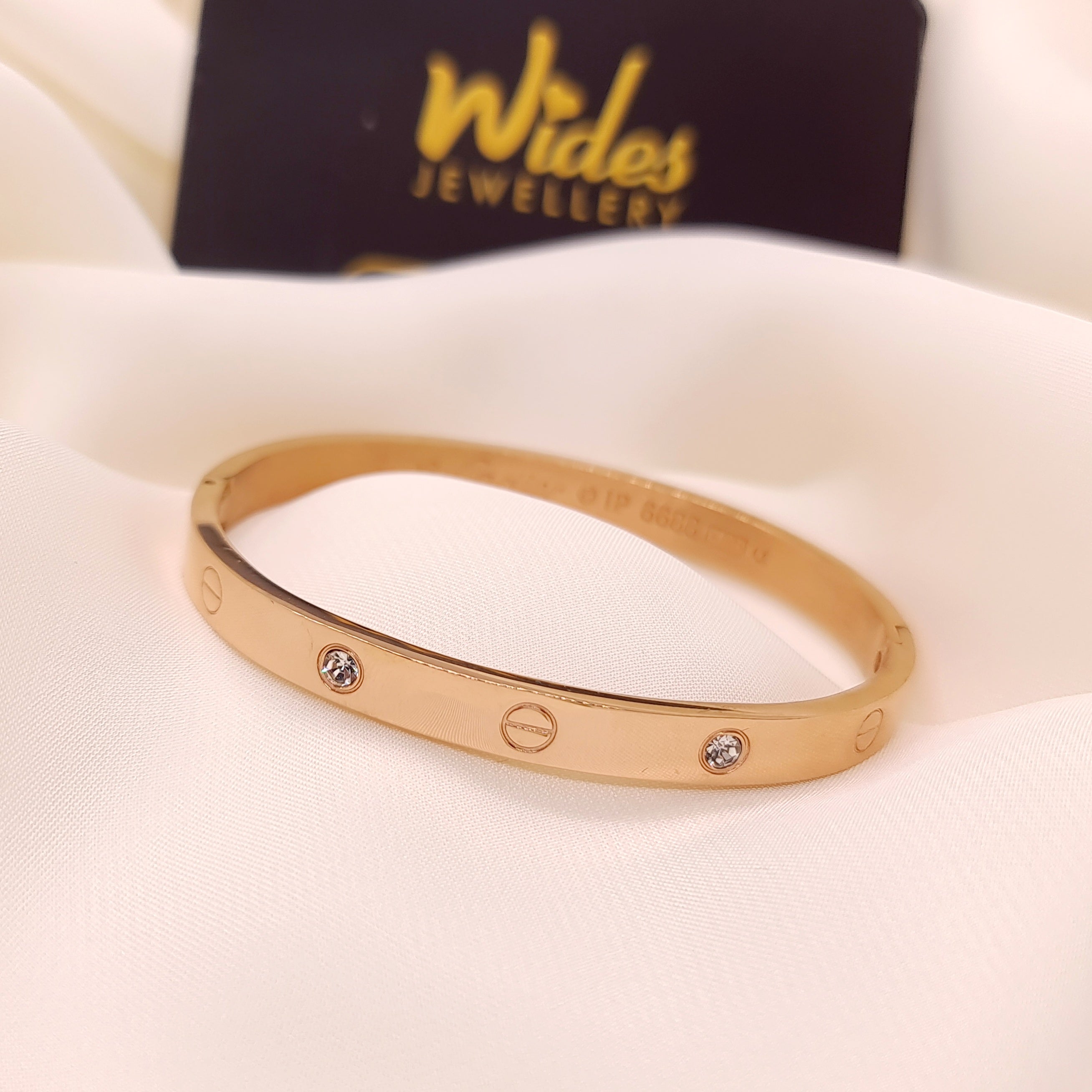 Stainless Steel Luxury Classic Design Bracelet