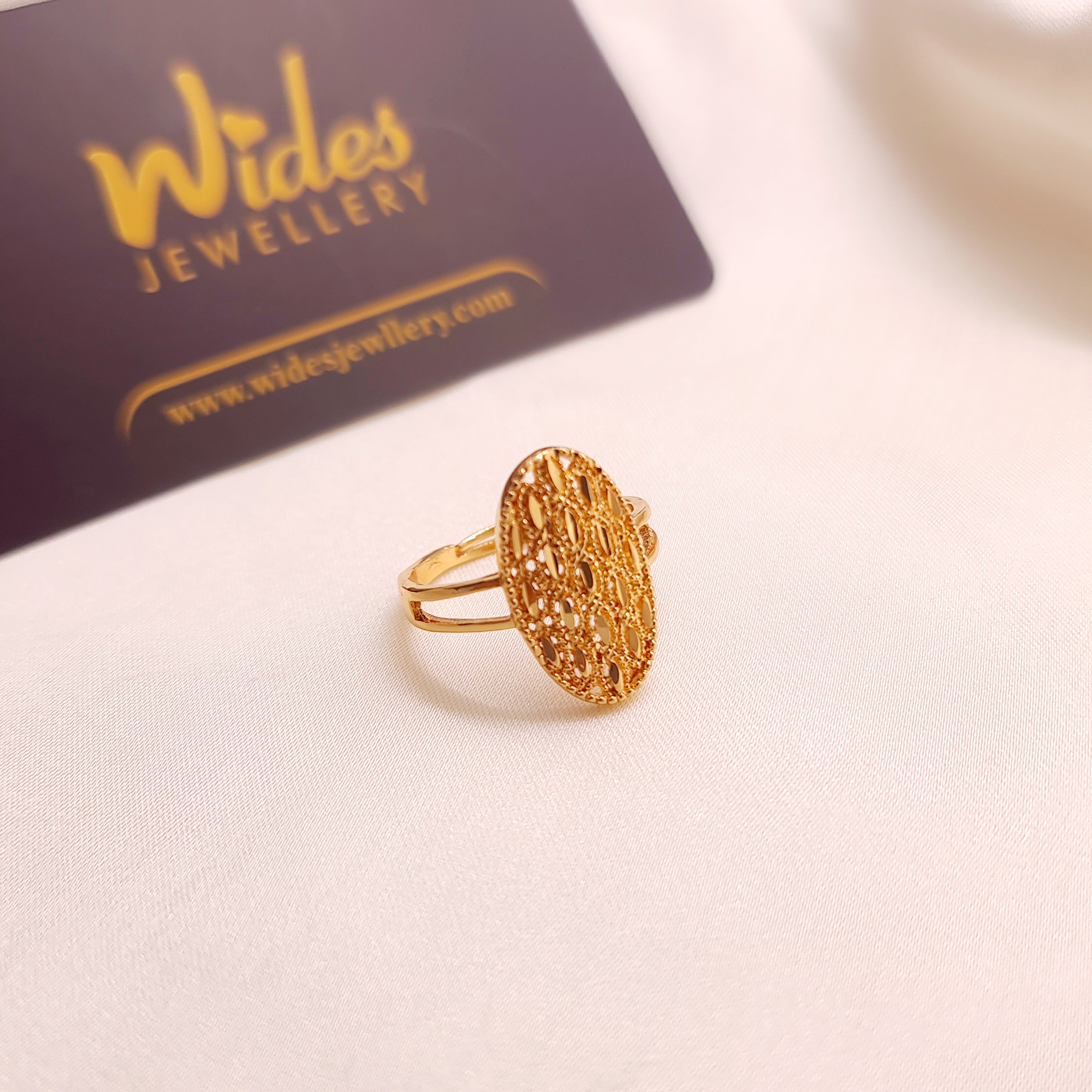 Textured Oval Ring for Girls/Women
