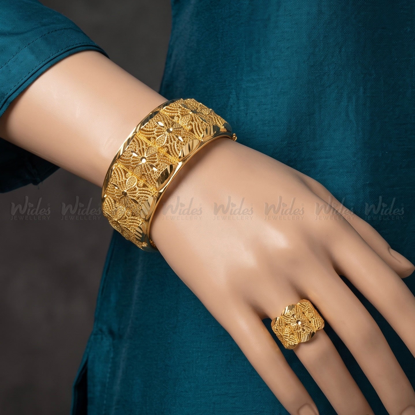 Maharani Floral Cuff Set for Girls/Women