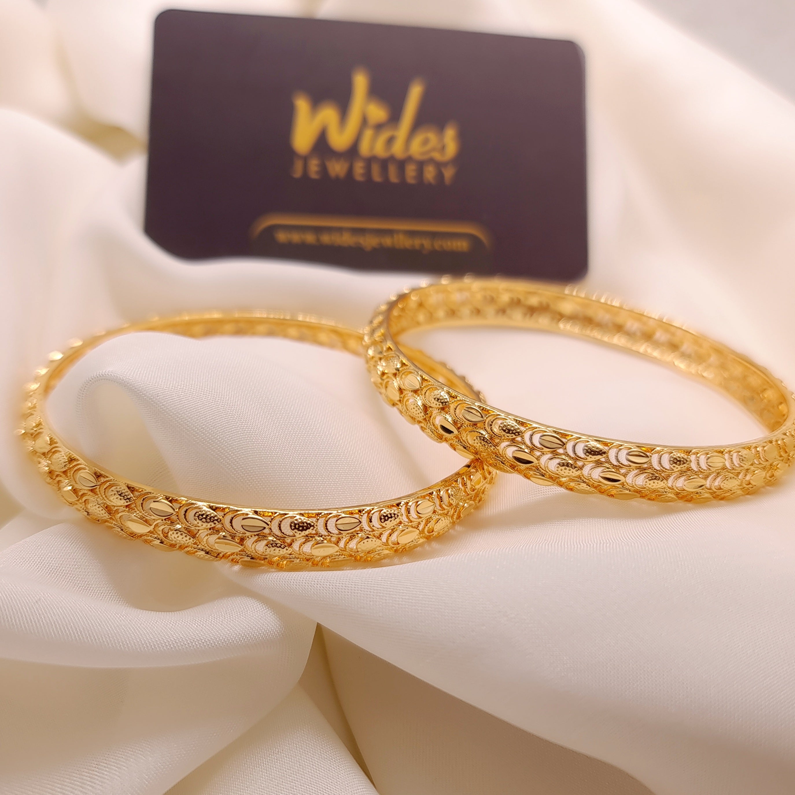 Exquisite Gold-Plated Bangles for Girls/Women