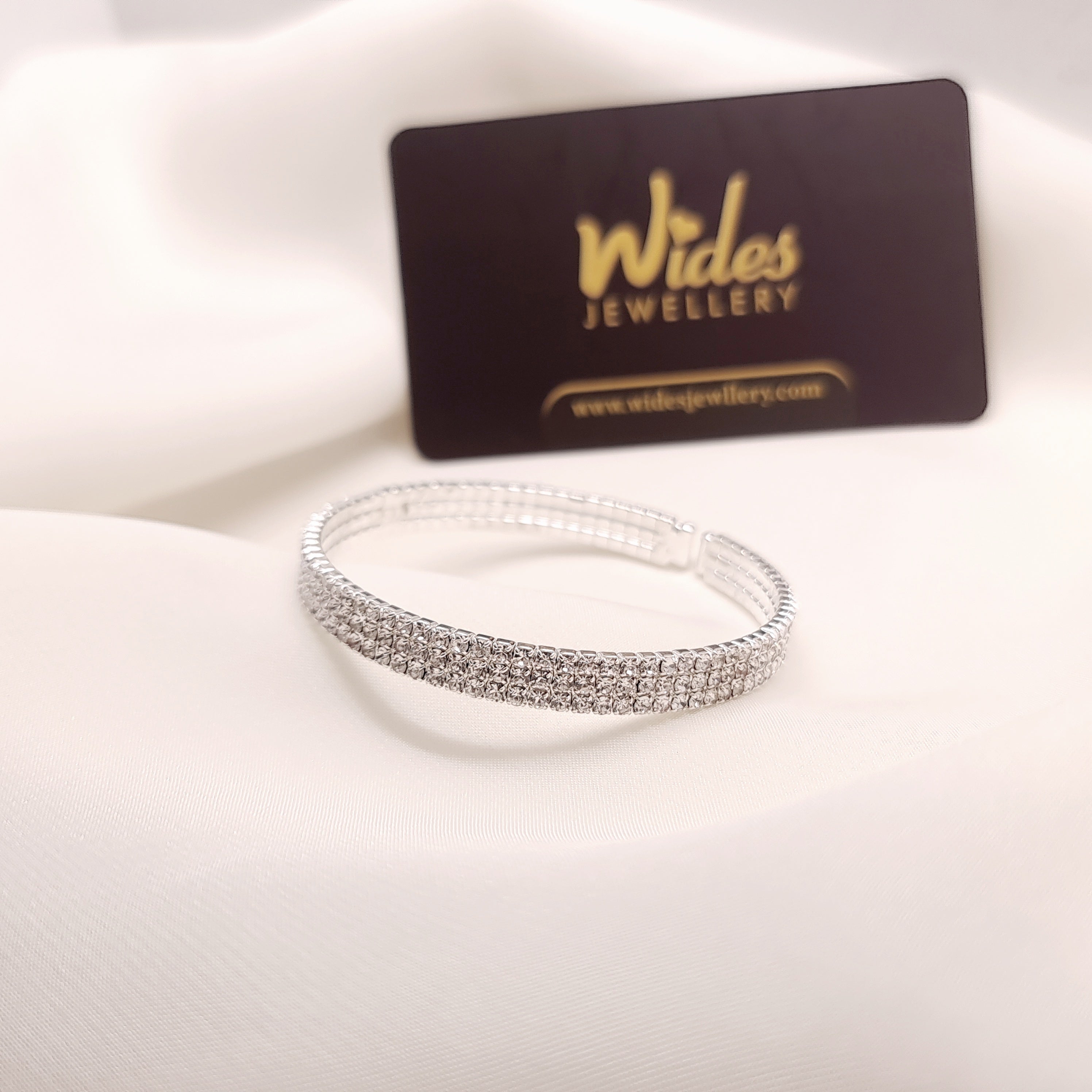 Trinity Line Bracelet for Girls/Women