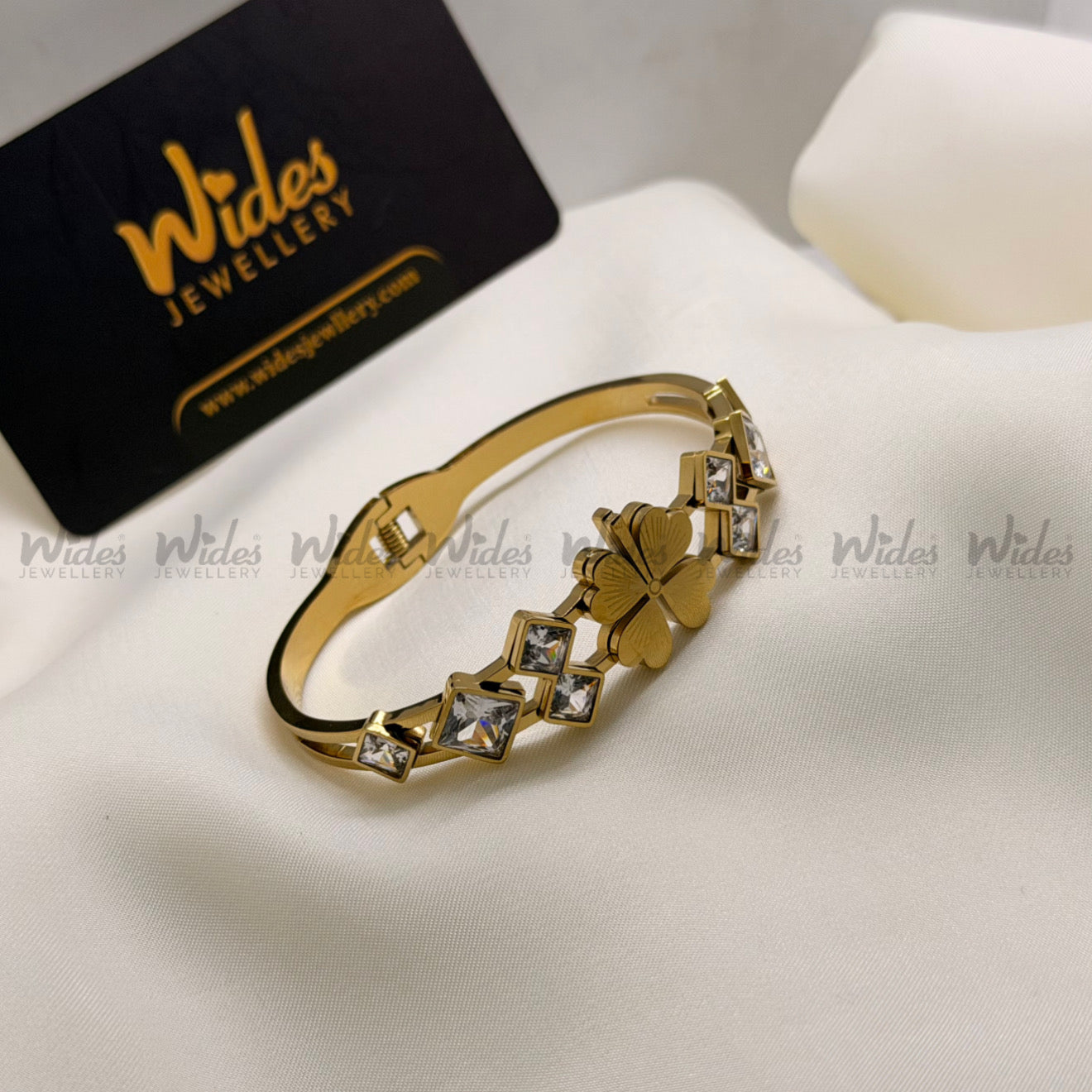 Clover-Leaf Bracelet for Girls/Women