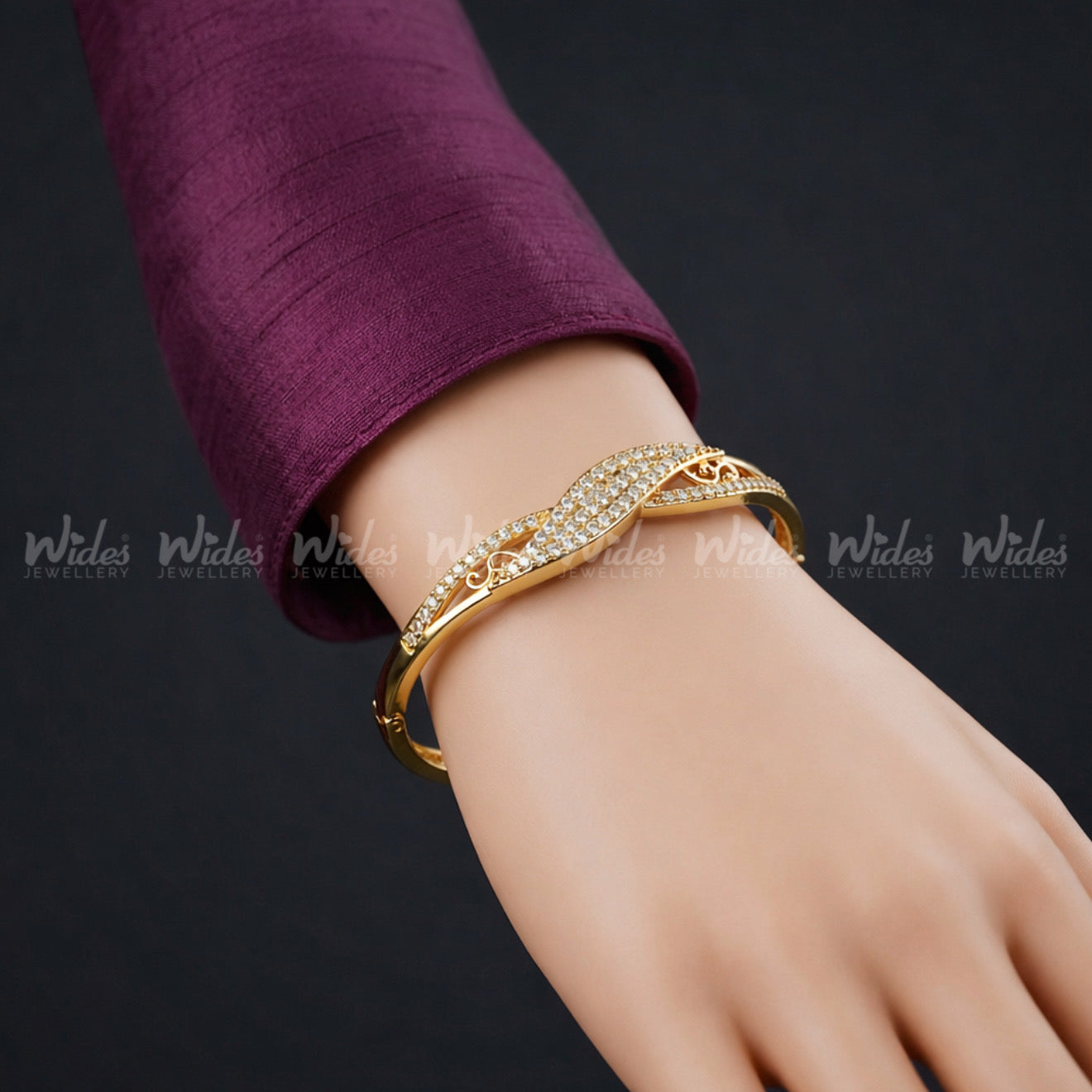 Golden Weaver Bracelet for Girls/Women