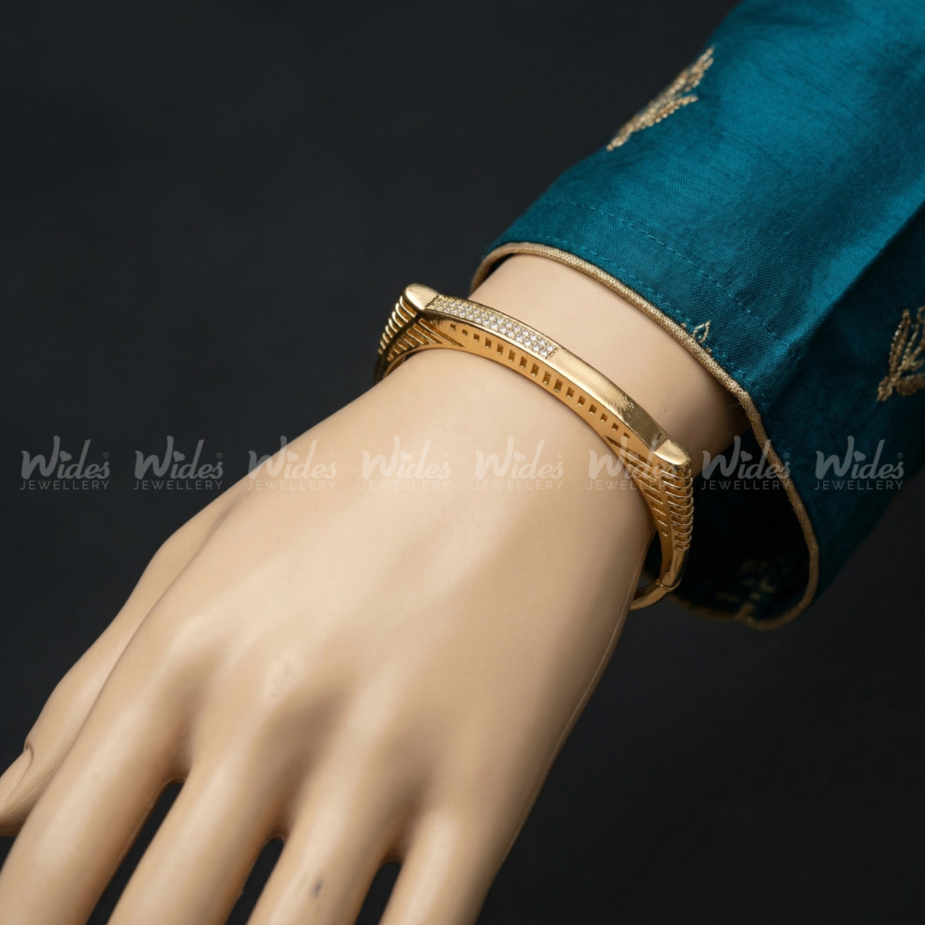 Skyline Pave Bracelet for Girls/Women