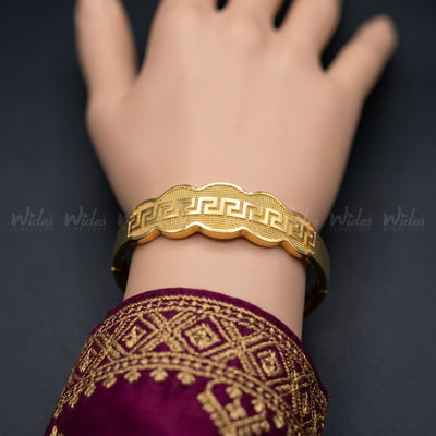 Eternity Key Openable Bracelet for Girls/Women