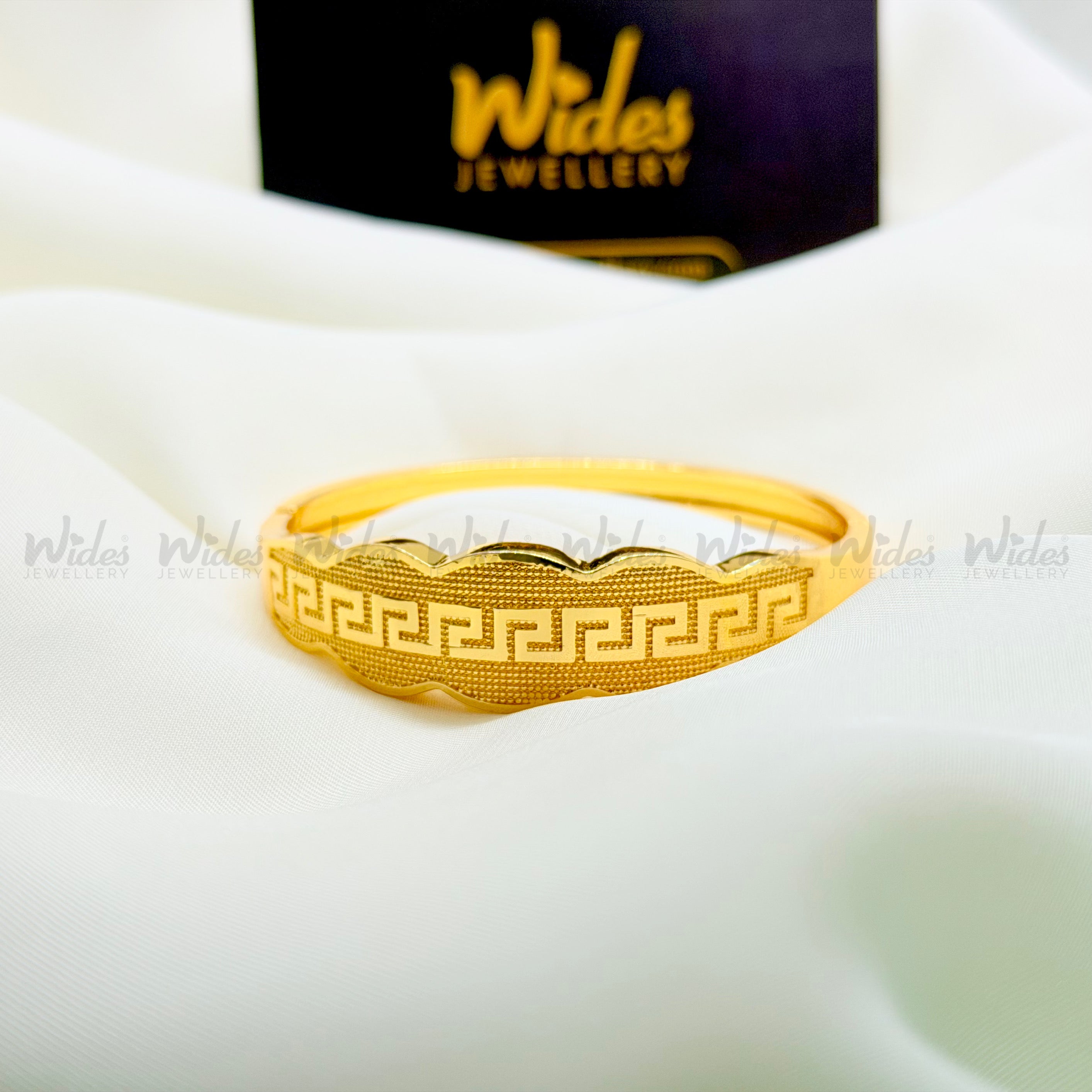 Eternity Key Openable Bracelet for Girls/Women