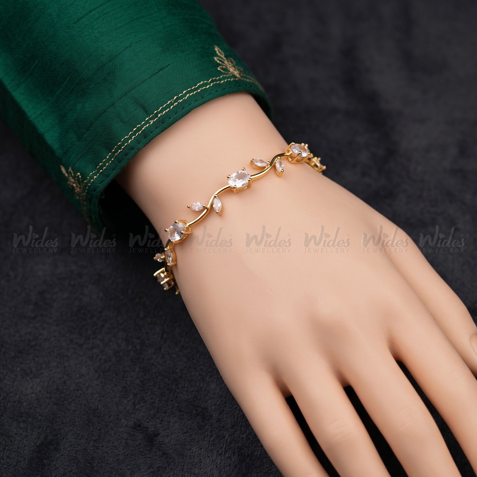 Gold-Plated Tulip Bracelet for Girls/Women