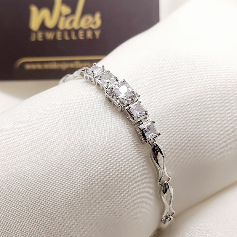 Graceful Bracelet for Girls/Women