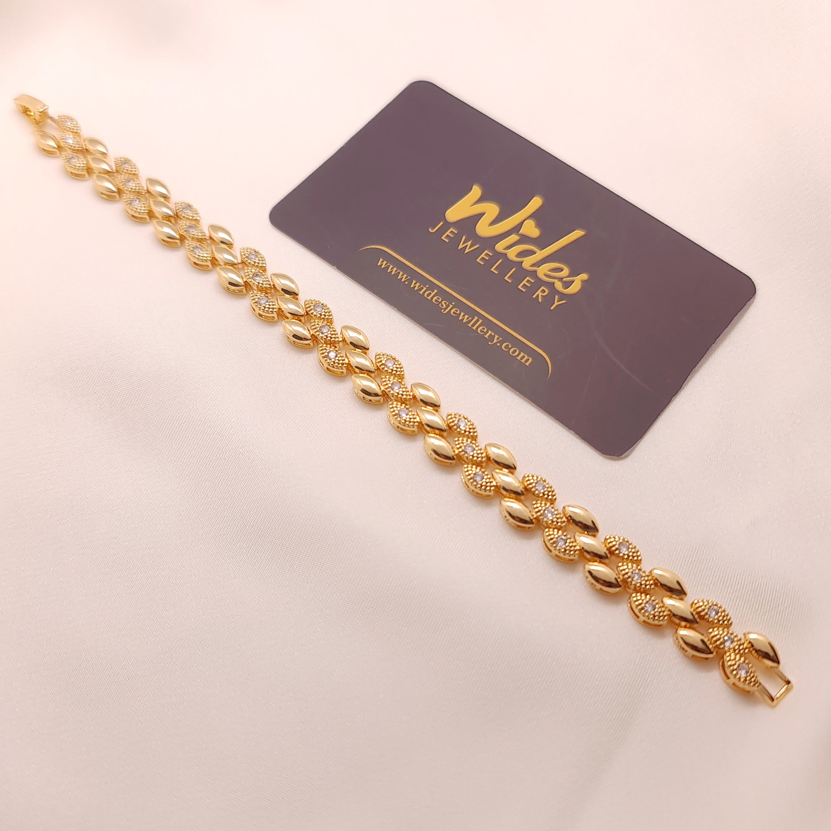 Elysian Leaf Bracelet for Girls/Women