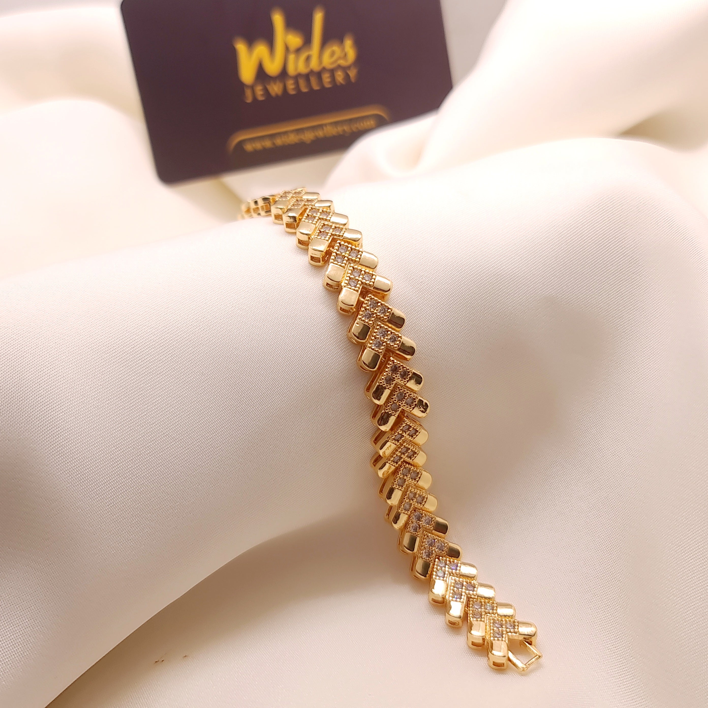 Arrow Bracelet for Girls/Women