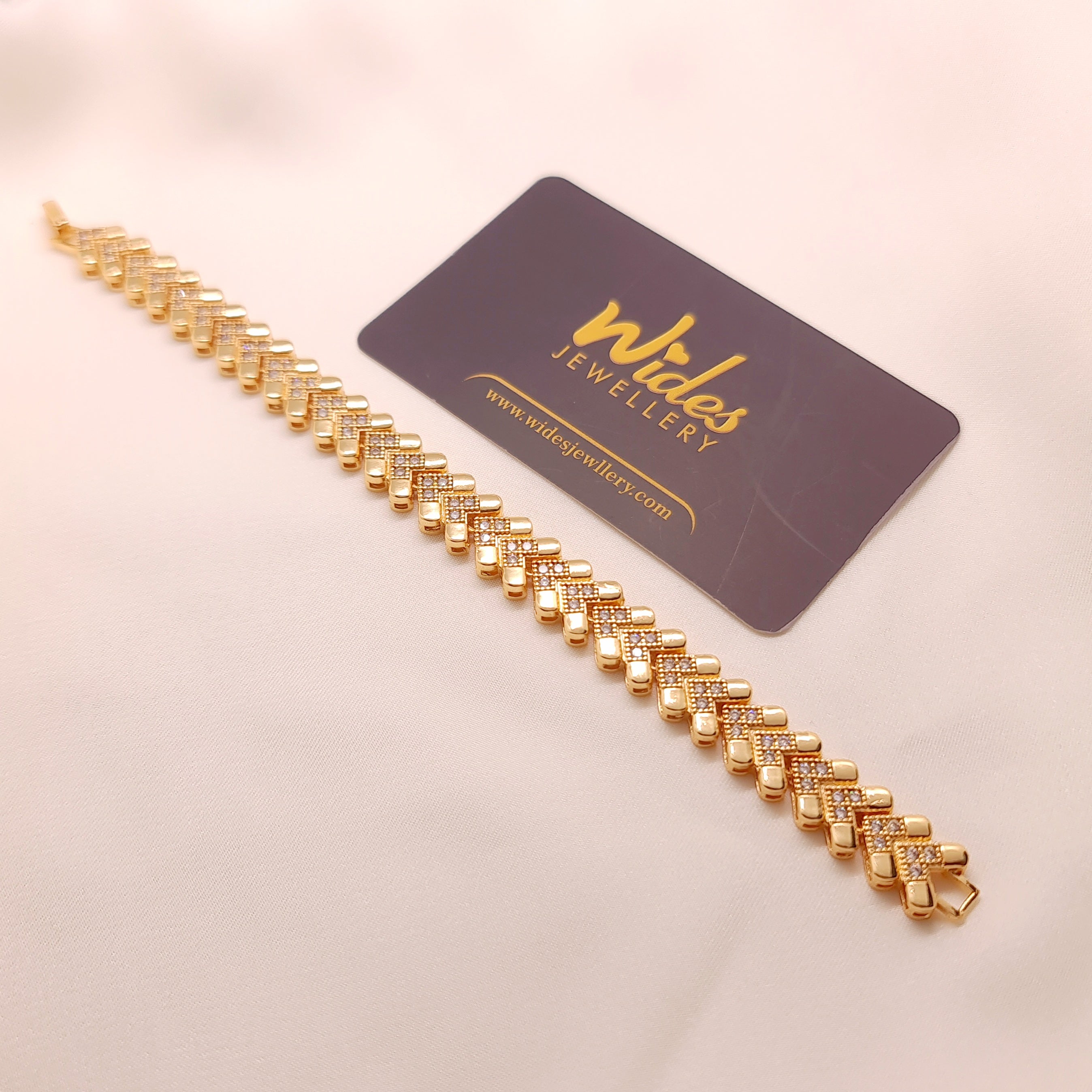 Arrow Bracelet for Girls/Women