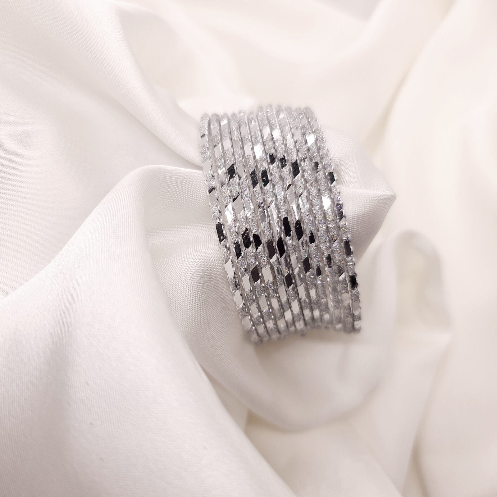Bangles-016(2)