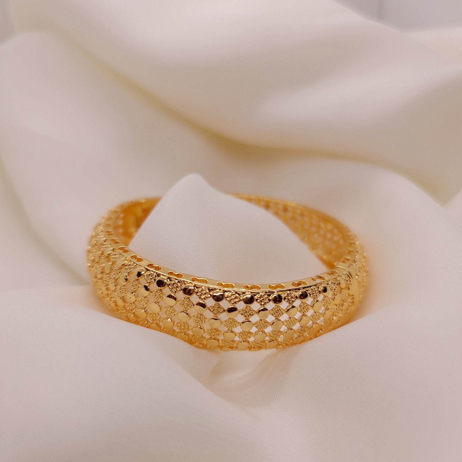 Bangles-023(2)
