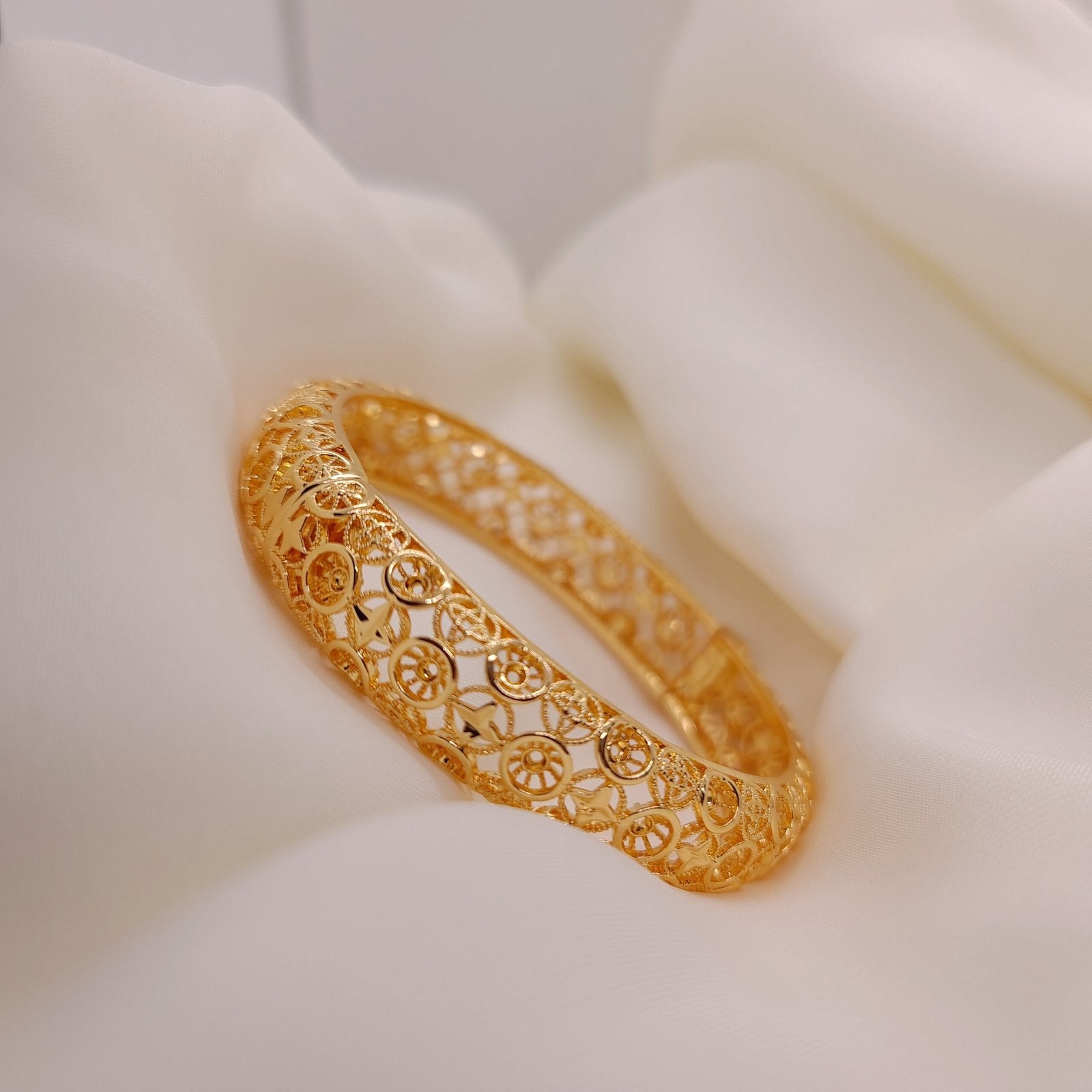 Bangles-024(1)