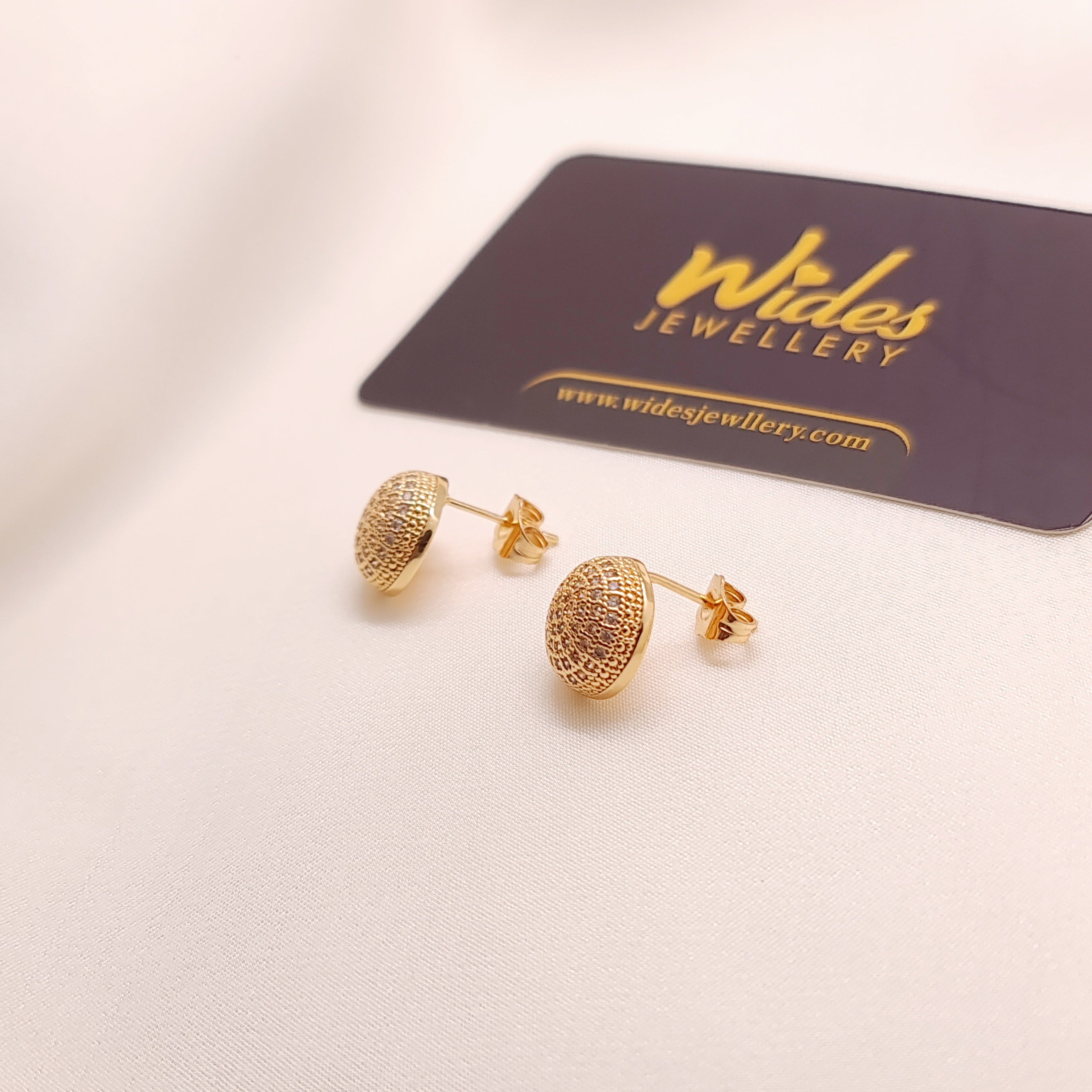 Pave Dome Tops/Stud for Girls/Women