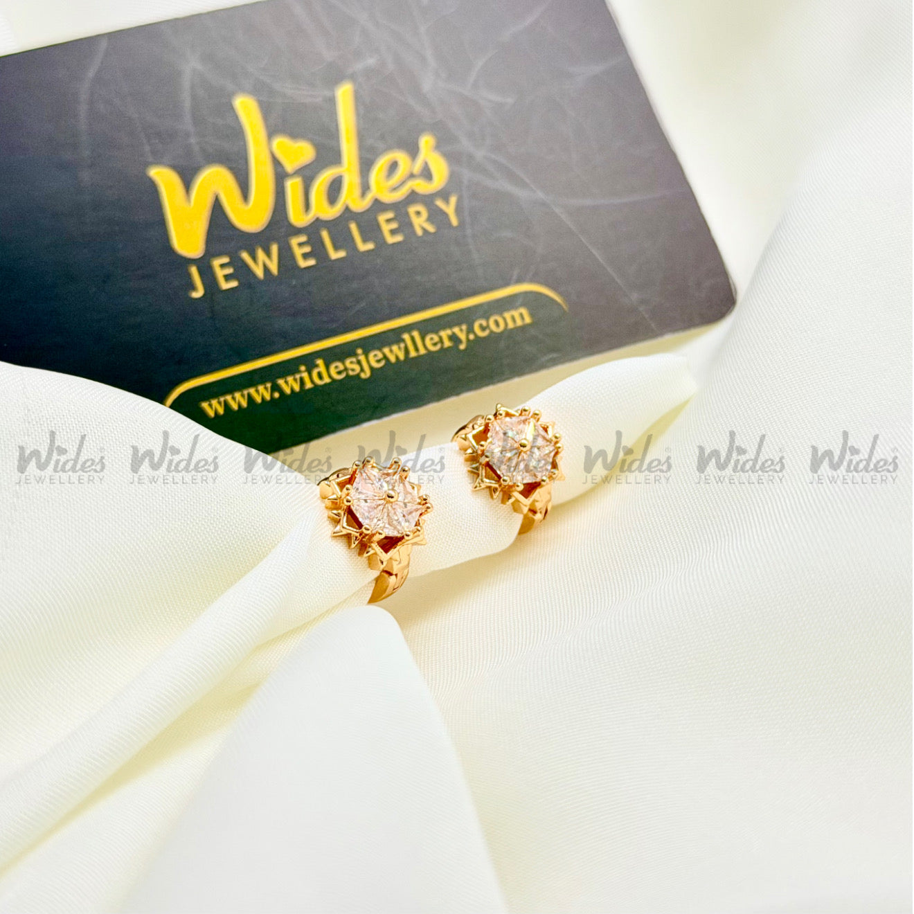 Sparkle Studs Earrings for Girls/Women