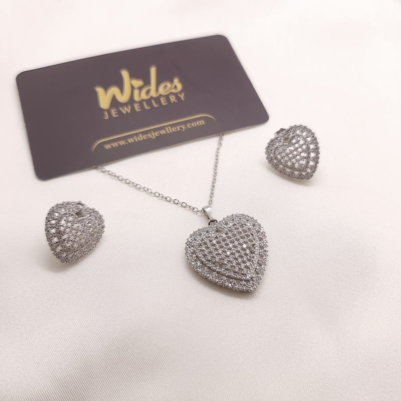 Dazzling Heart Locket Set for Girls/Women