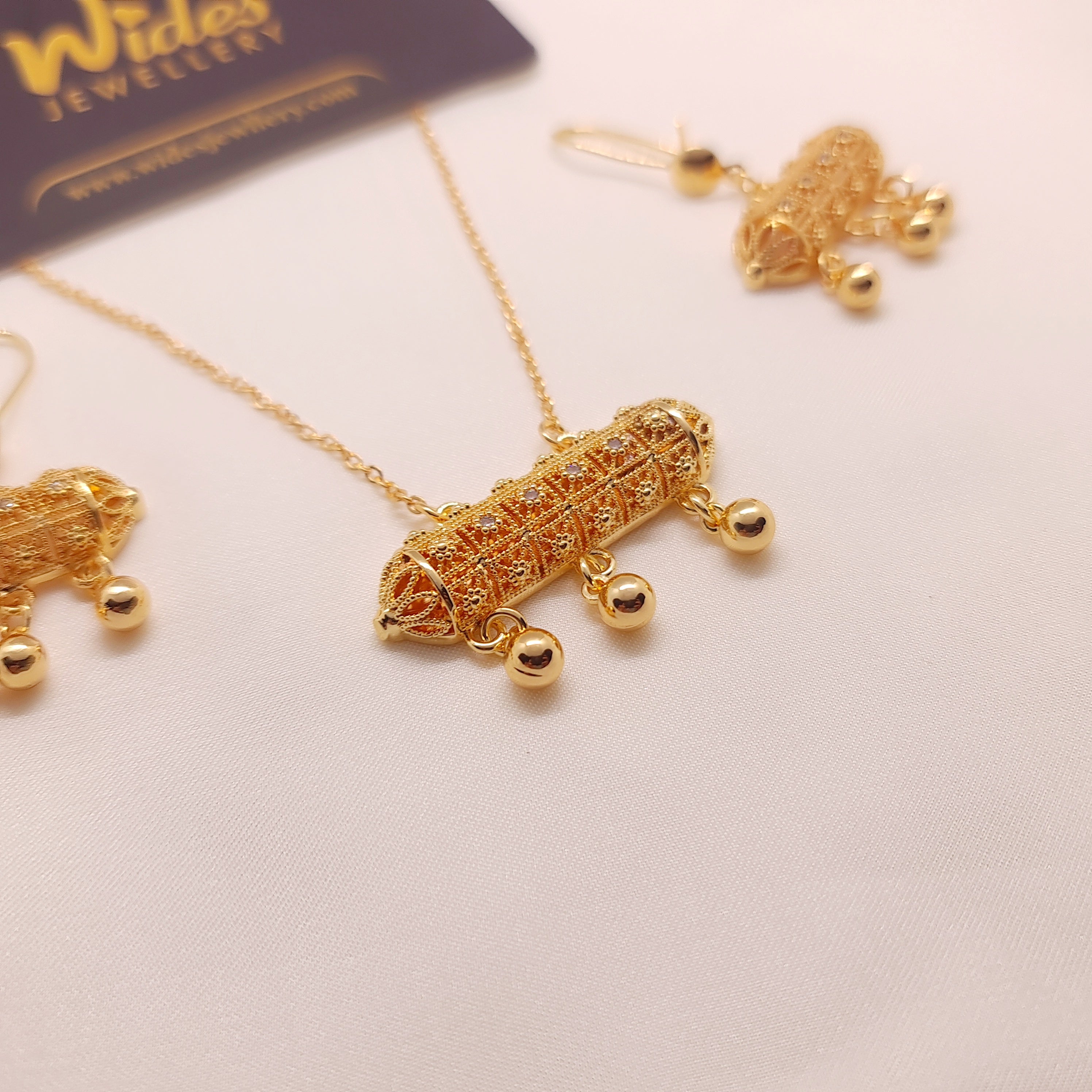 Gold-Plated Pendant Set for Girls/Women