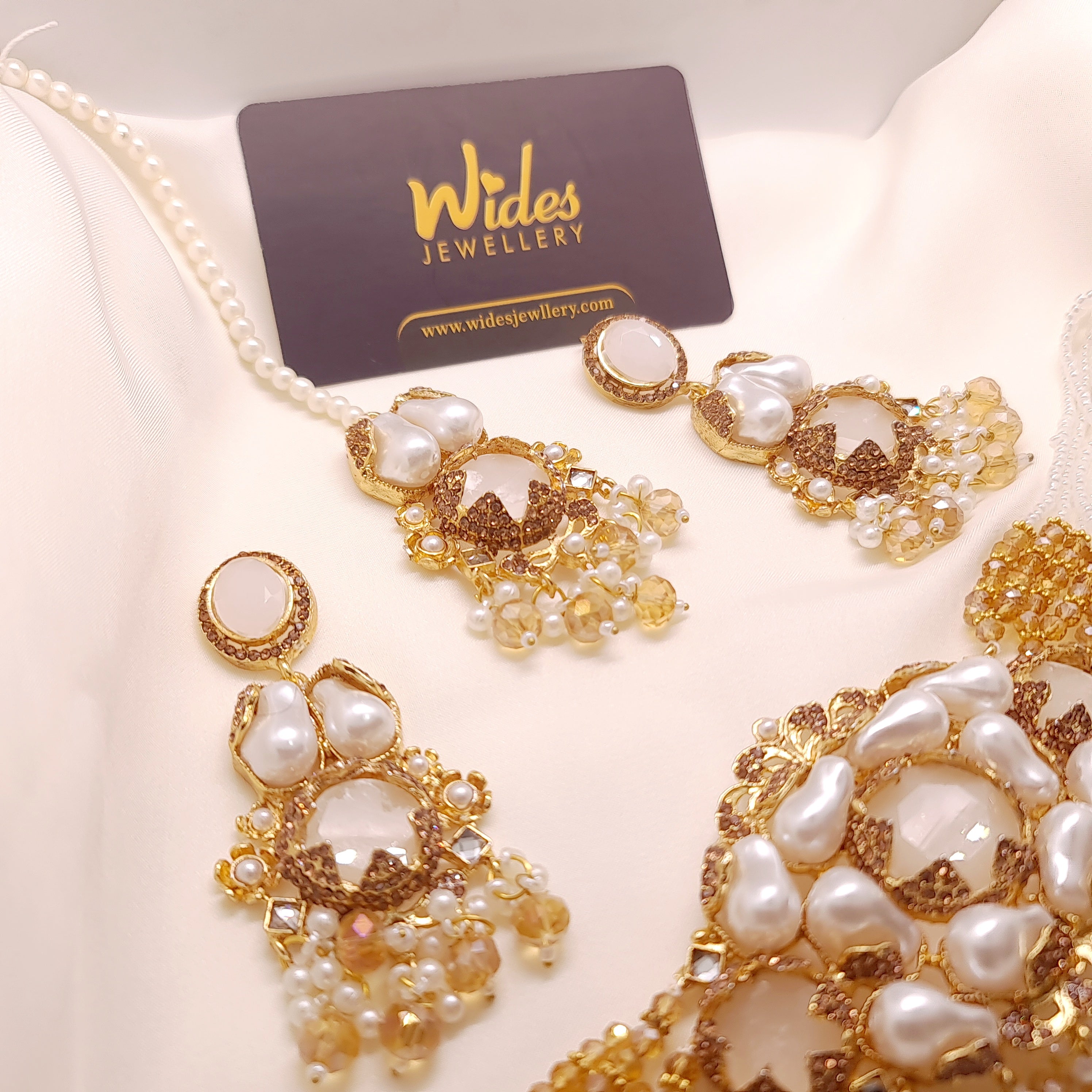 Pearl Cascade Choker Set for Girls/Women