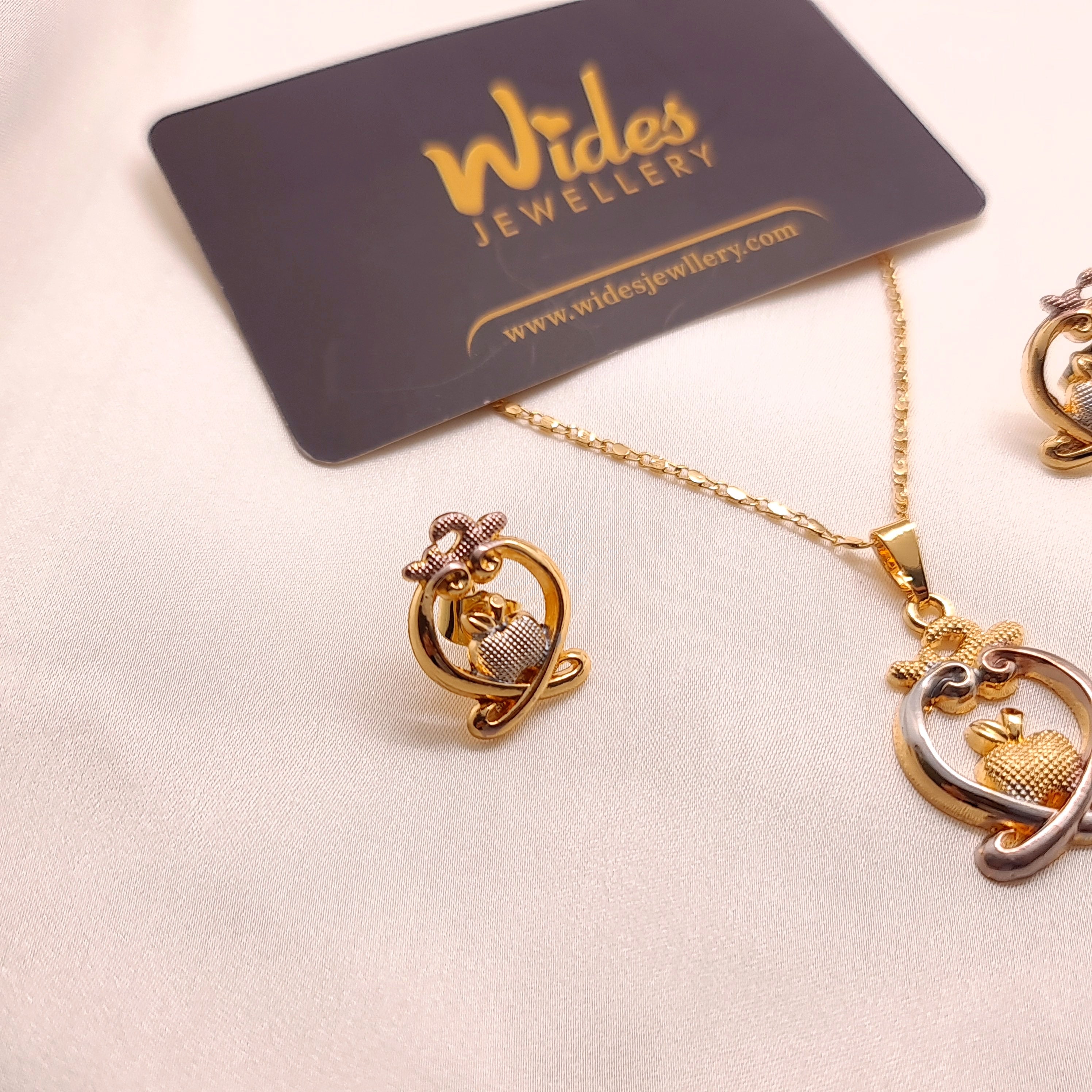 Entwined Heart Locket Set for Girls/Women