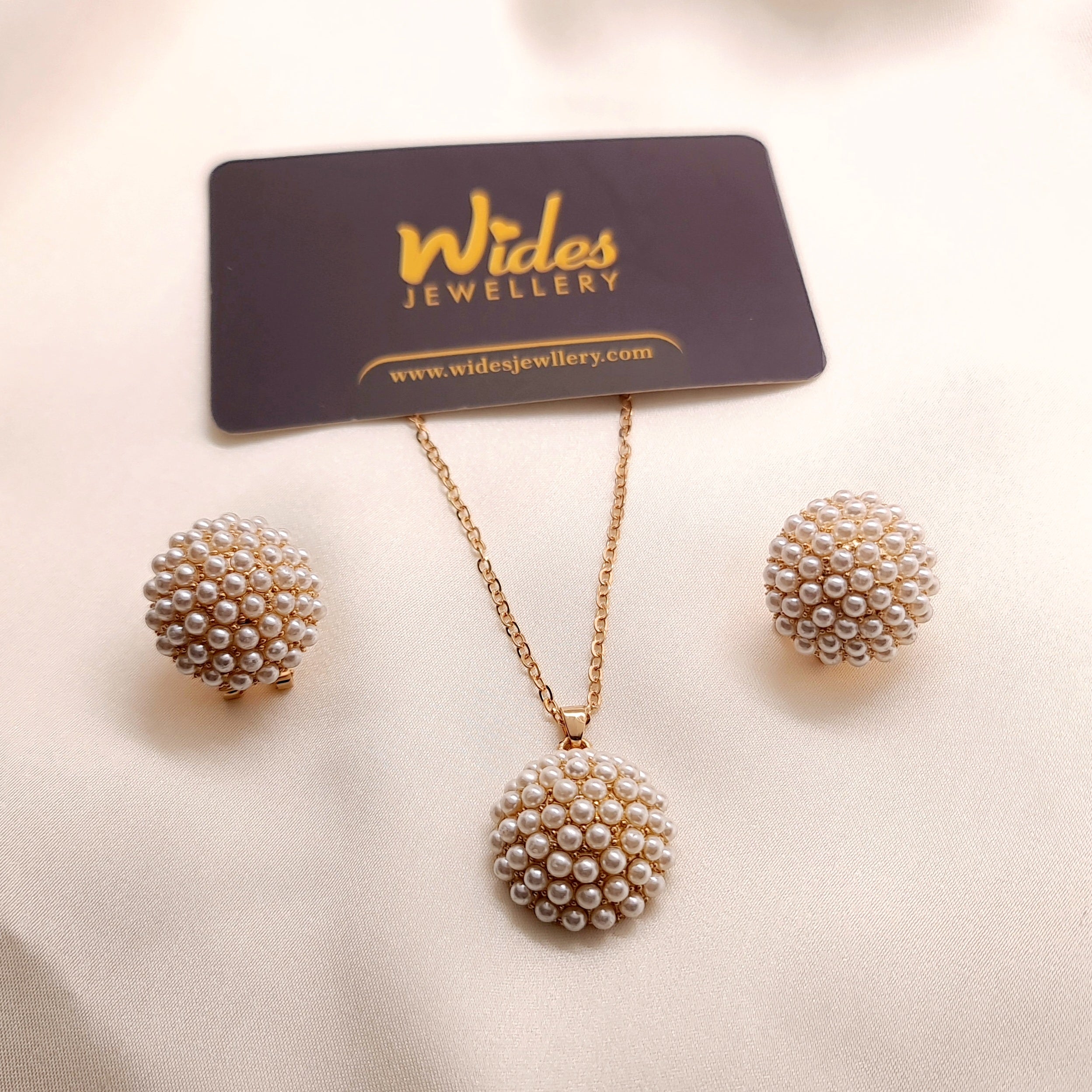 Cluster Pearl Locket Set for Girls/Women