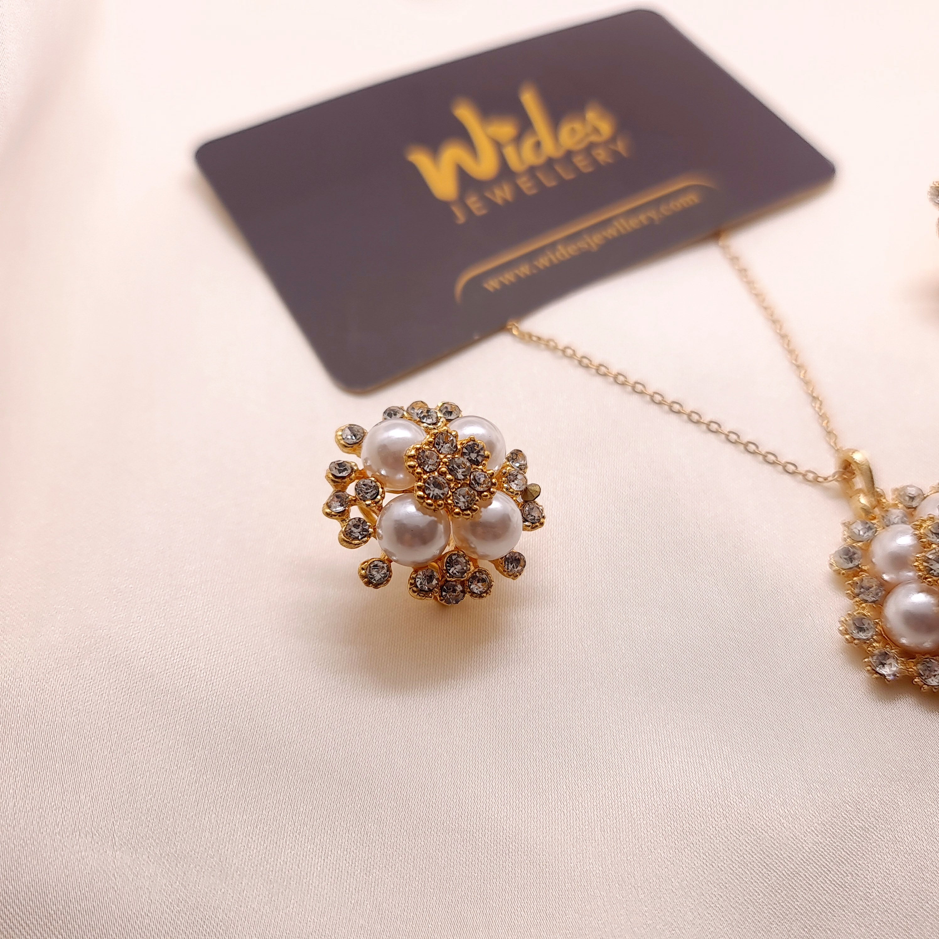 Diamond Petal Cluster Locket Set for Girls/Women