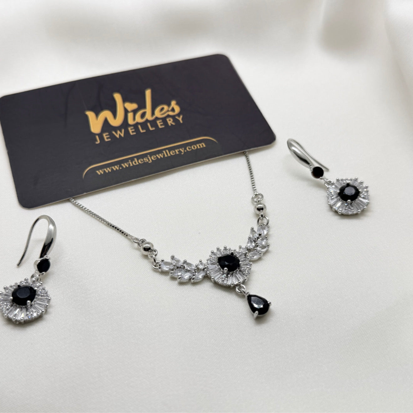 Dark Star Locket Set for Girls/Women