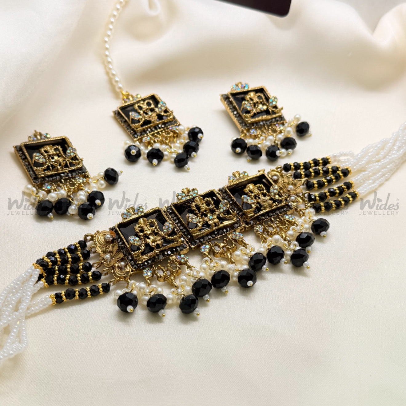 Noir Empress Choker/Necklace for Girls/Women