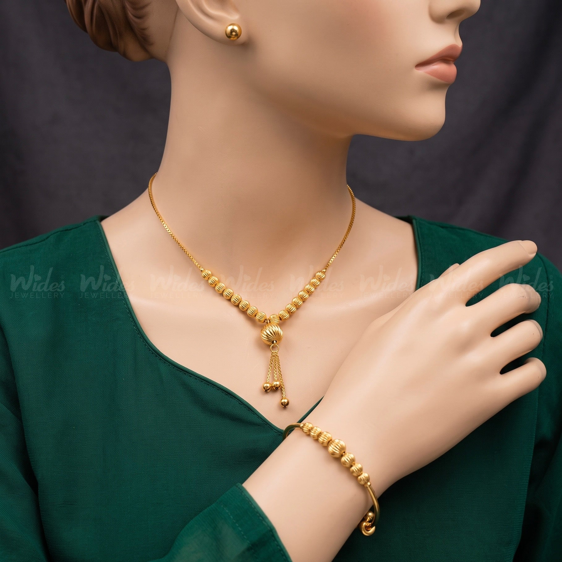 Aurum Tassel Locket Set for Girls/Women