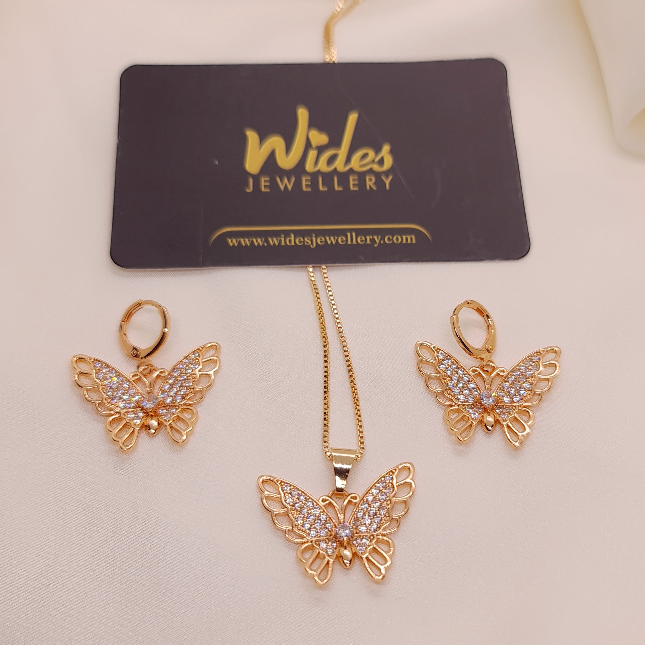 New Treditional Buterfly Design Golden & Silver Locket/Necklace Set for Girls/Women