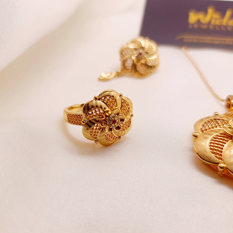 Shimmering Gold-Plated Jewelry Set for Girls/Women