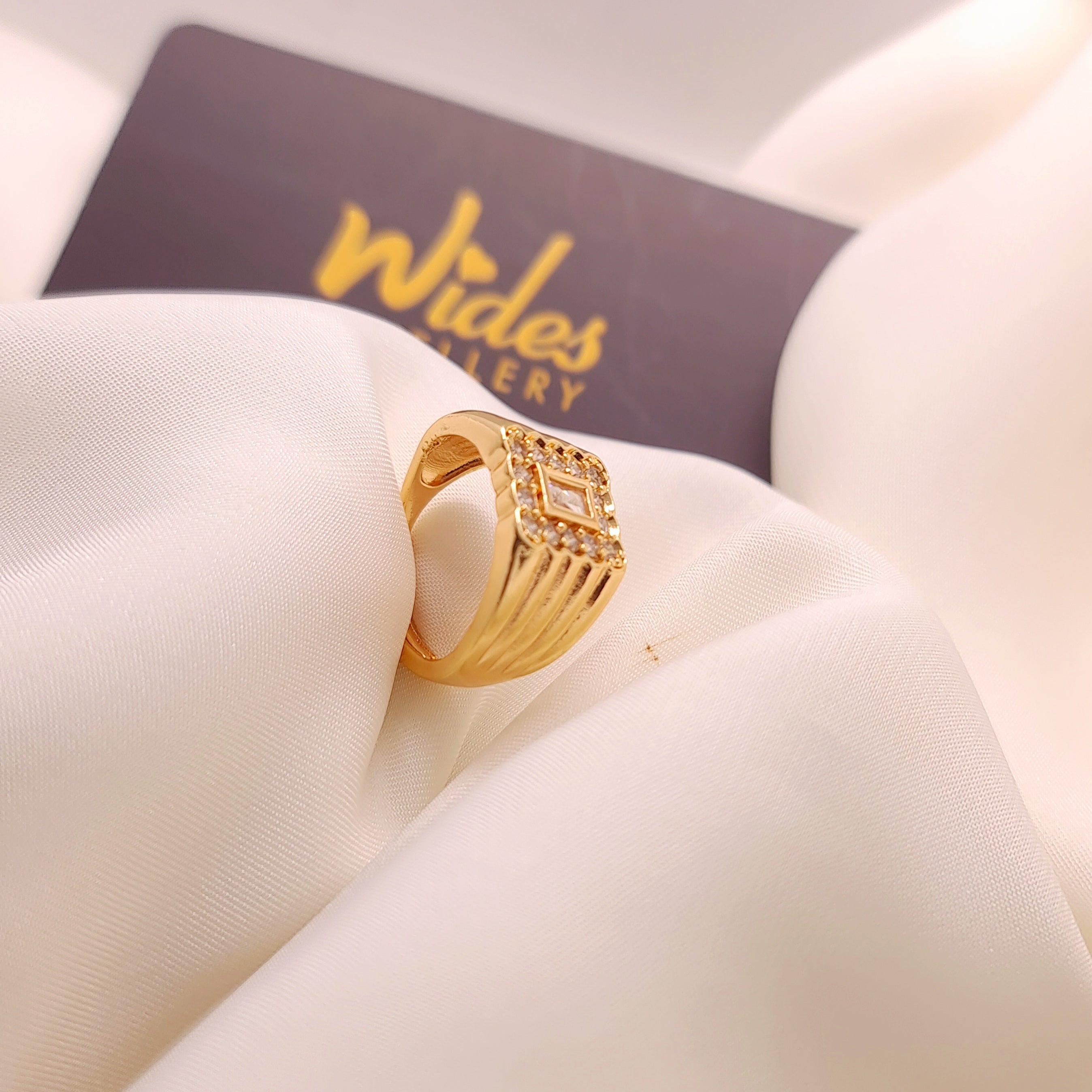 Royal Vanguard Ring for Girls/Women