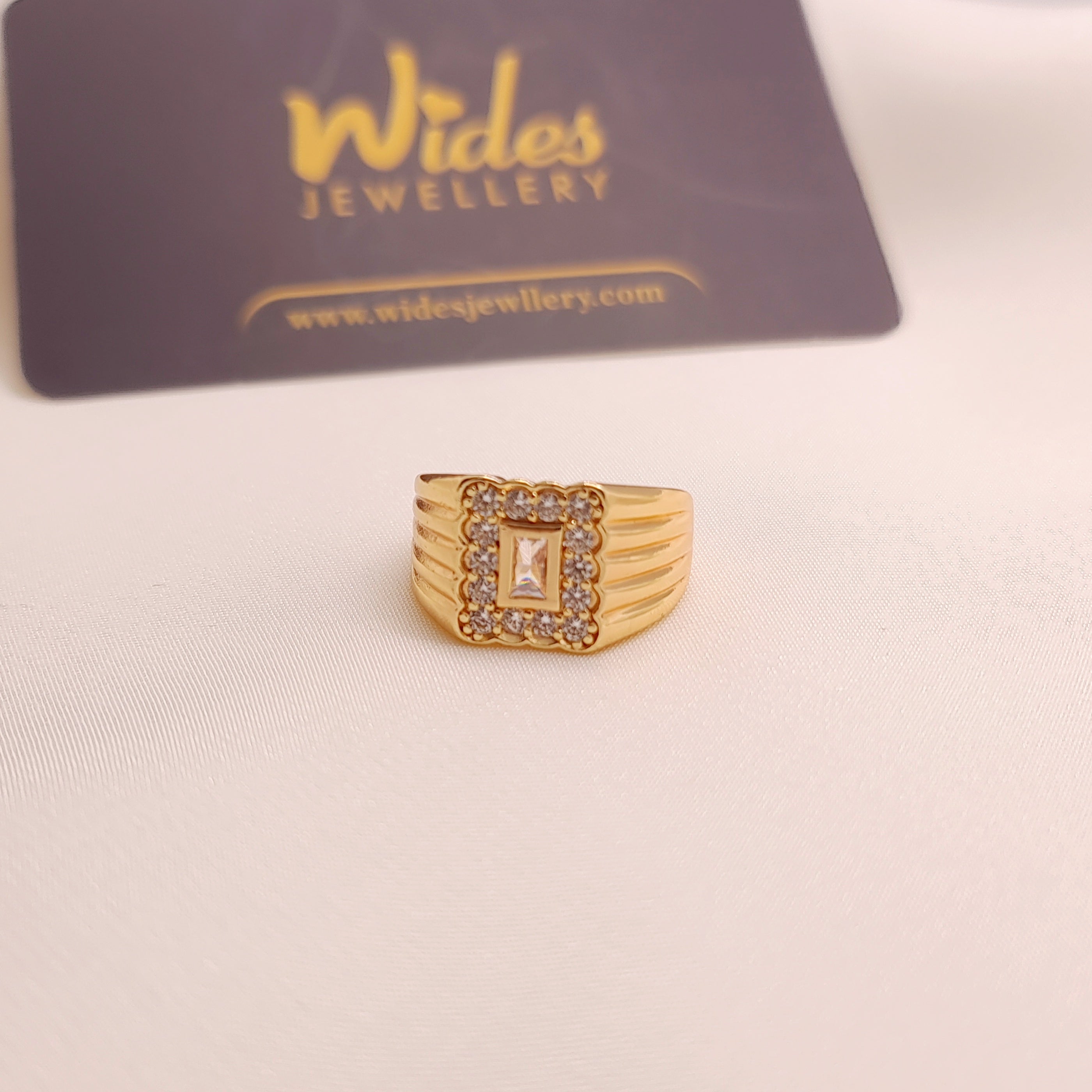 Royal Vanguard Ring for Girls/Women