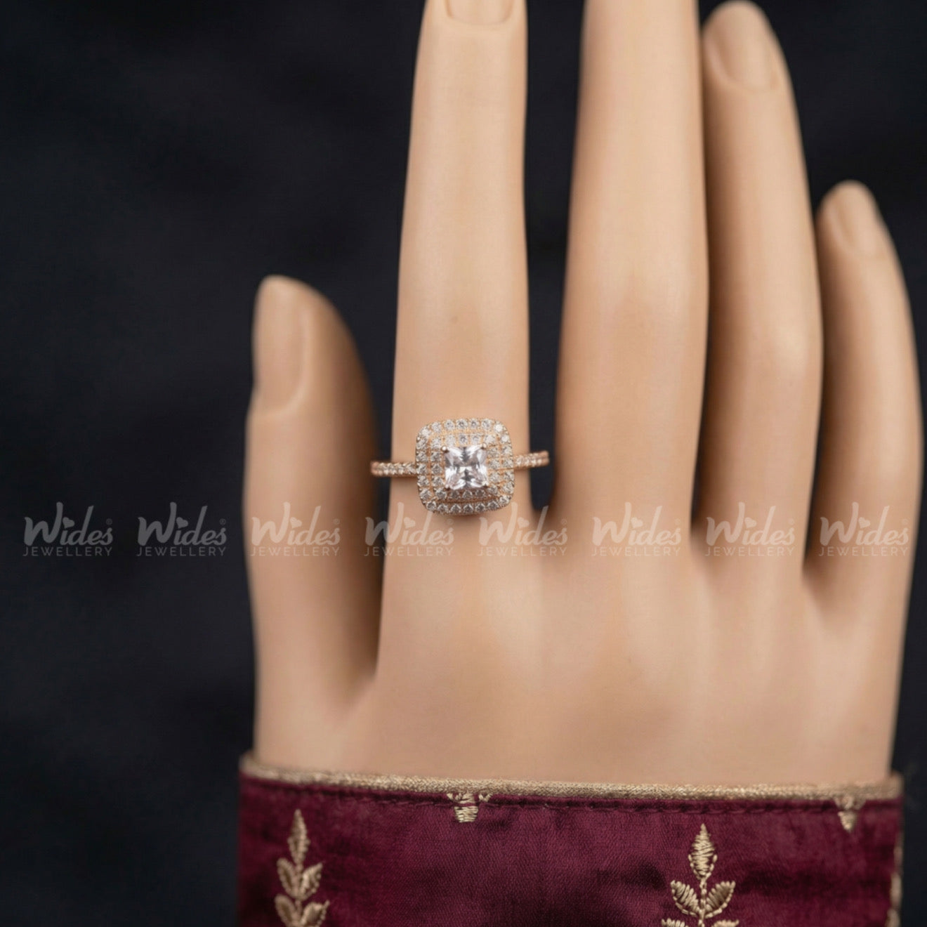 Noir Royale Ring for Girls/Women