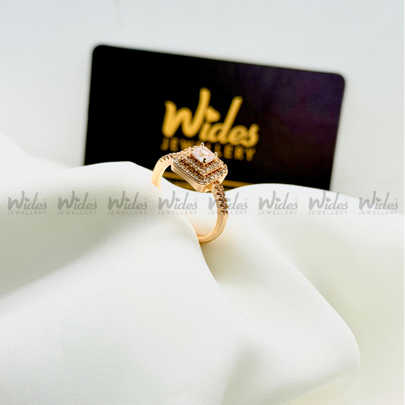 Noir Royale Ring for Girls/Women