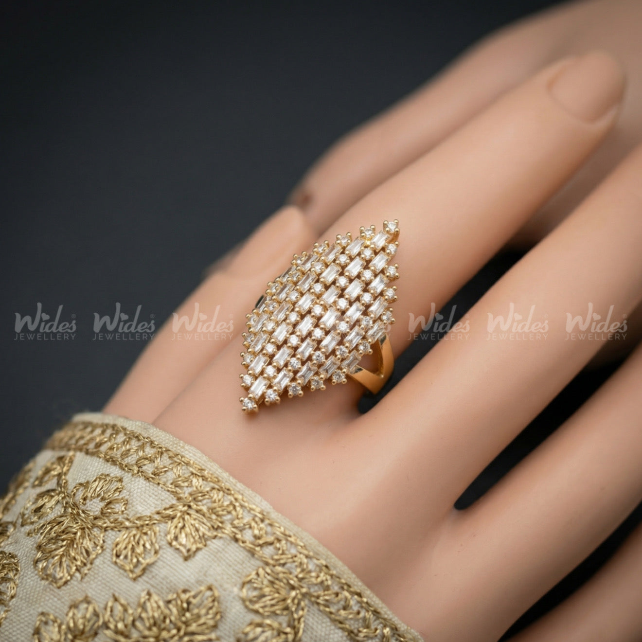 Empress Rhombus Ring for Girls/Women