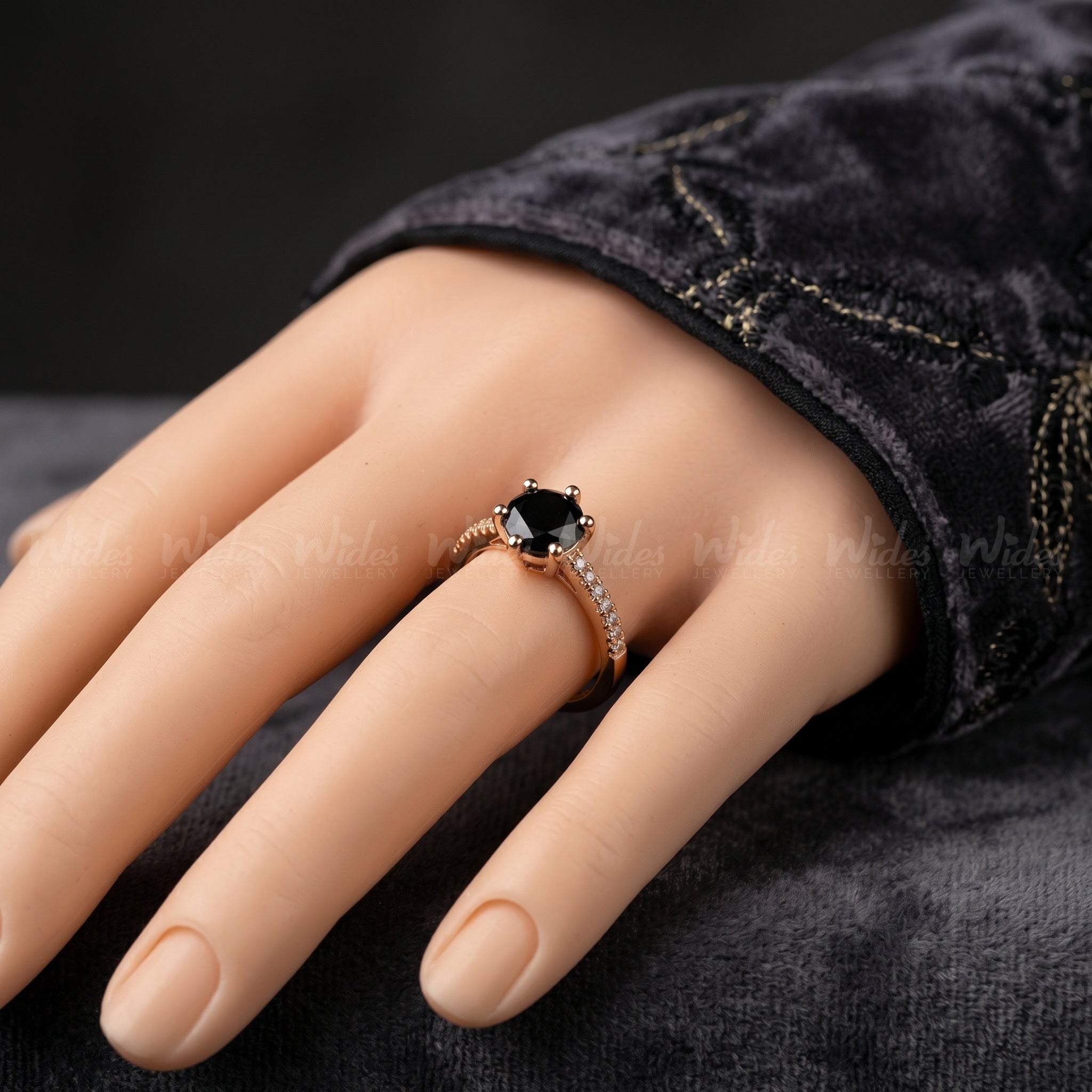 Velvet Dark Ring for Girls/Women