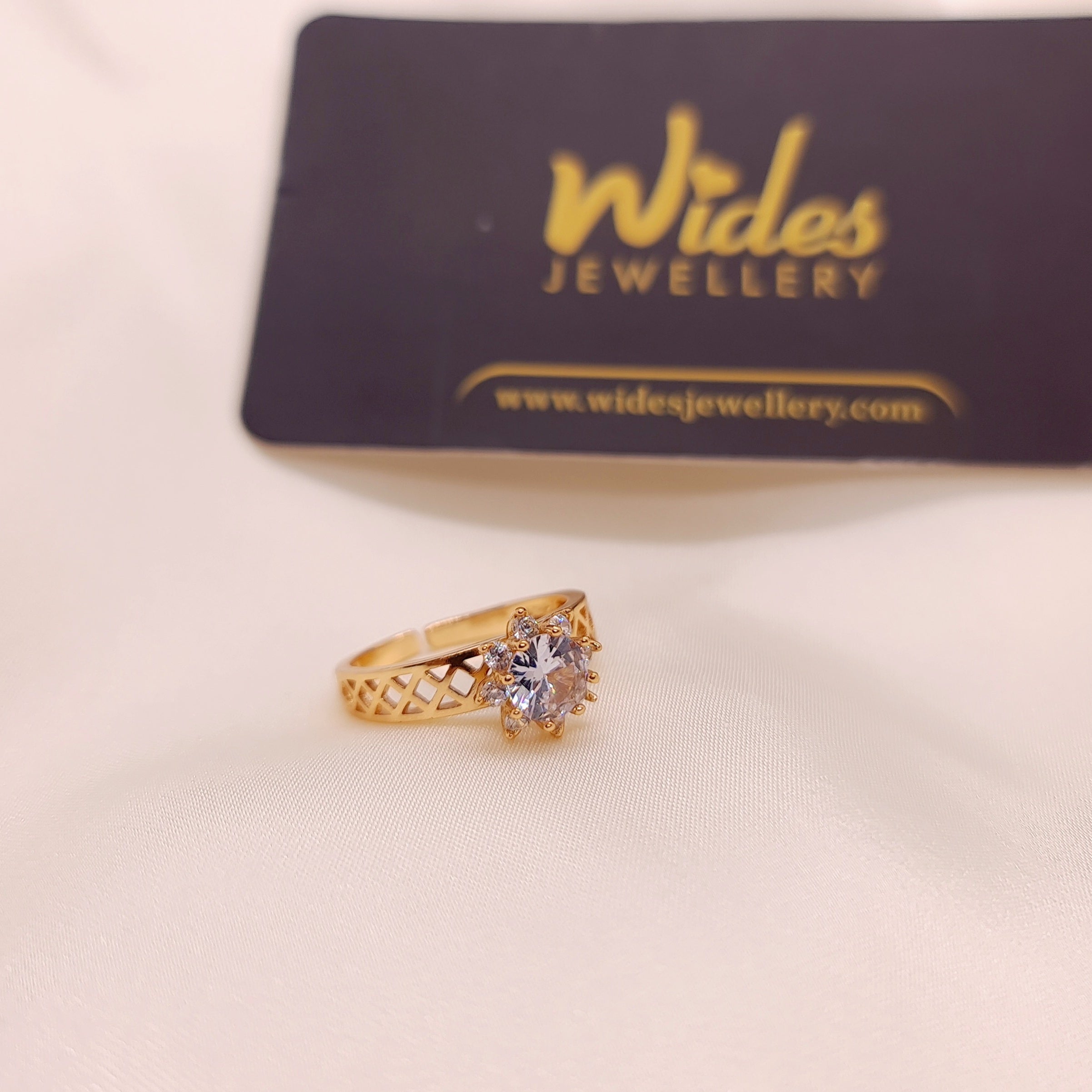 Luxury Unique Design Gold & SilverPlated Ring for Girls/Women