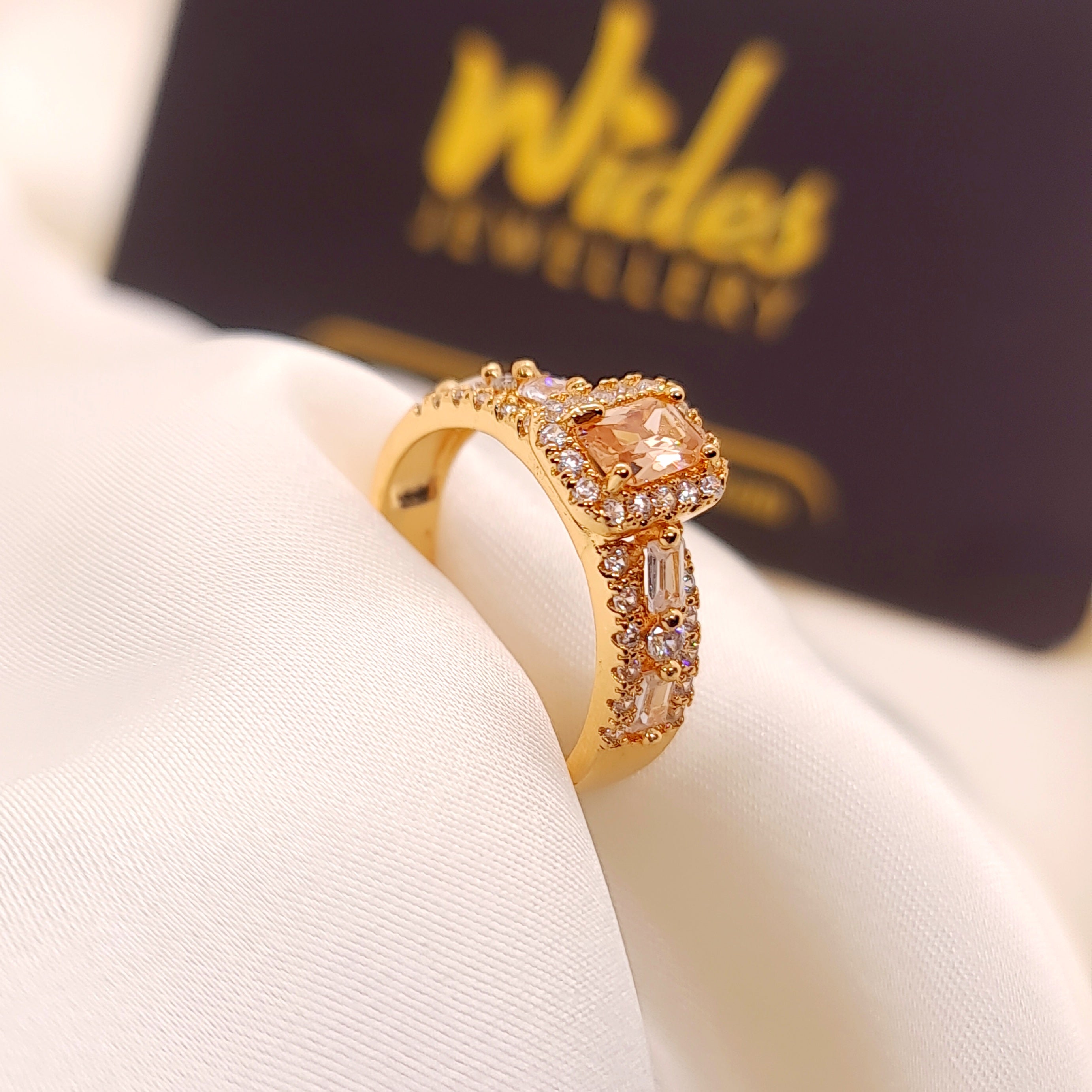 Luxurious Ring Design With Multiple Colors for Girls/Women