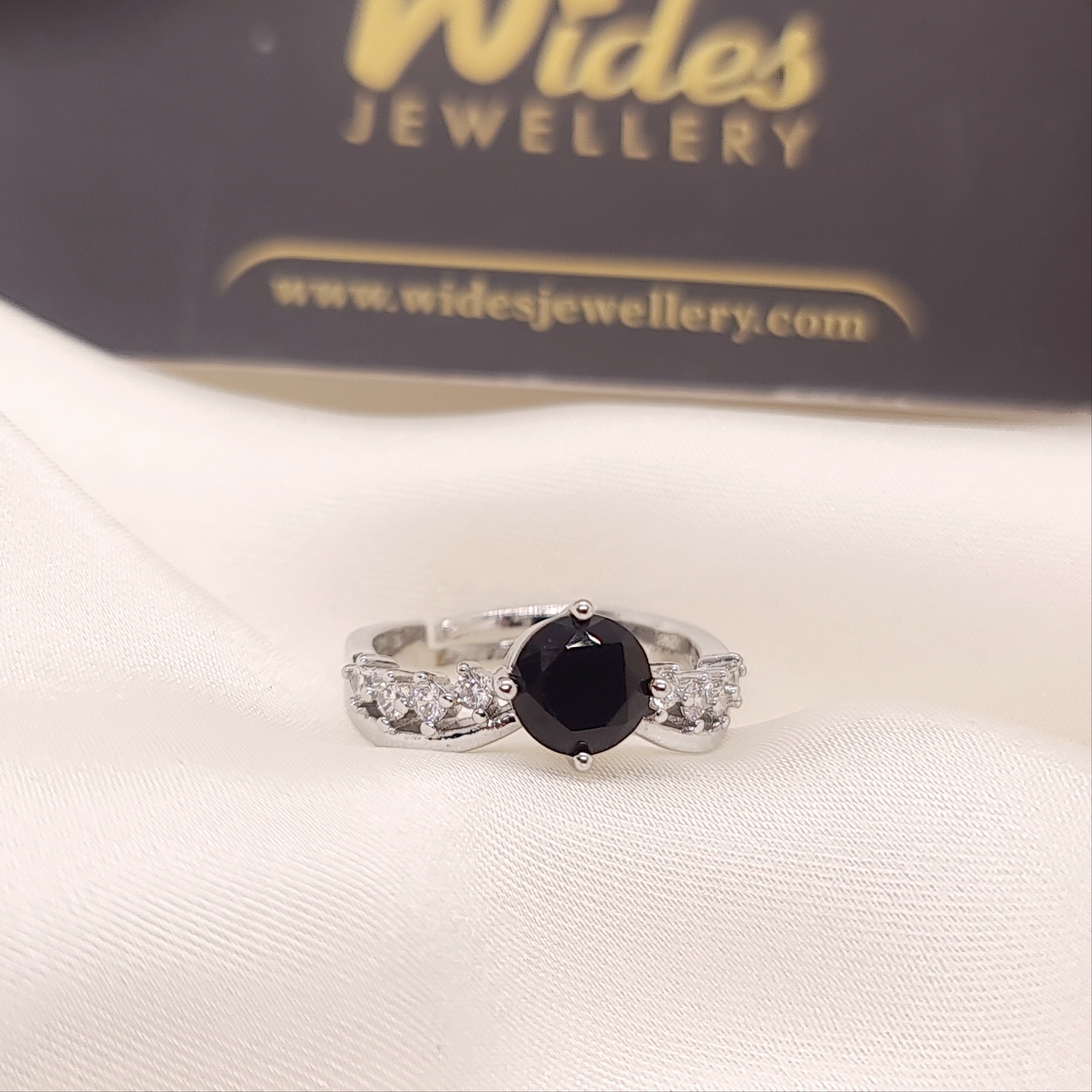 Sapphira ring for Girls/Women