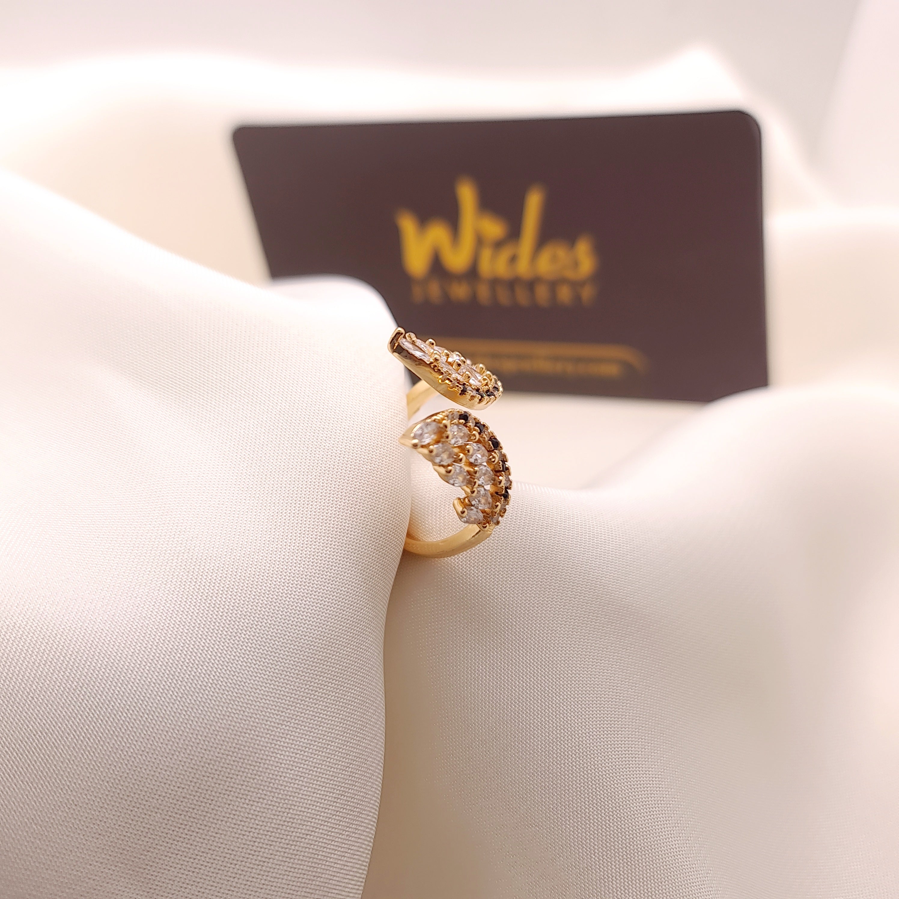 Majestic Taj Ring for Girls/Women