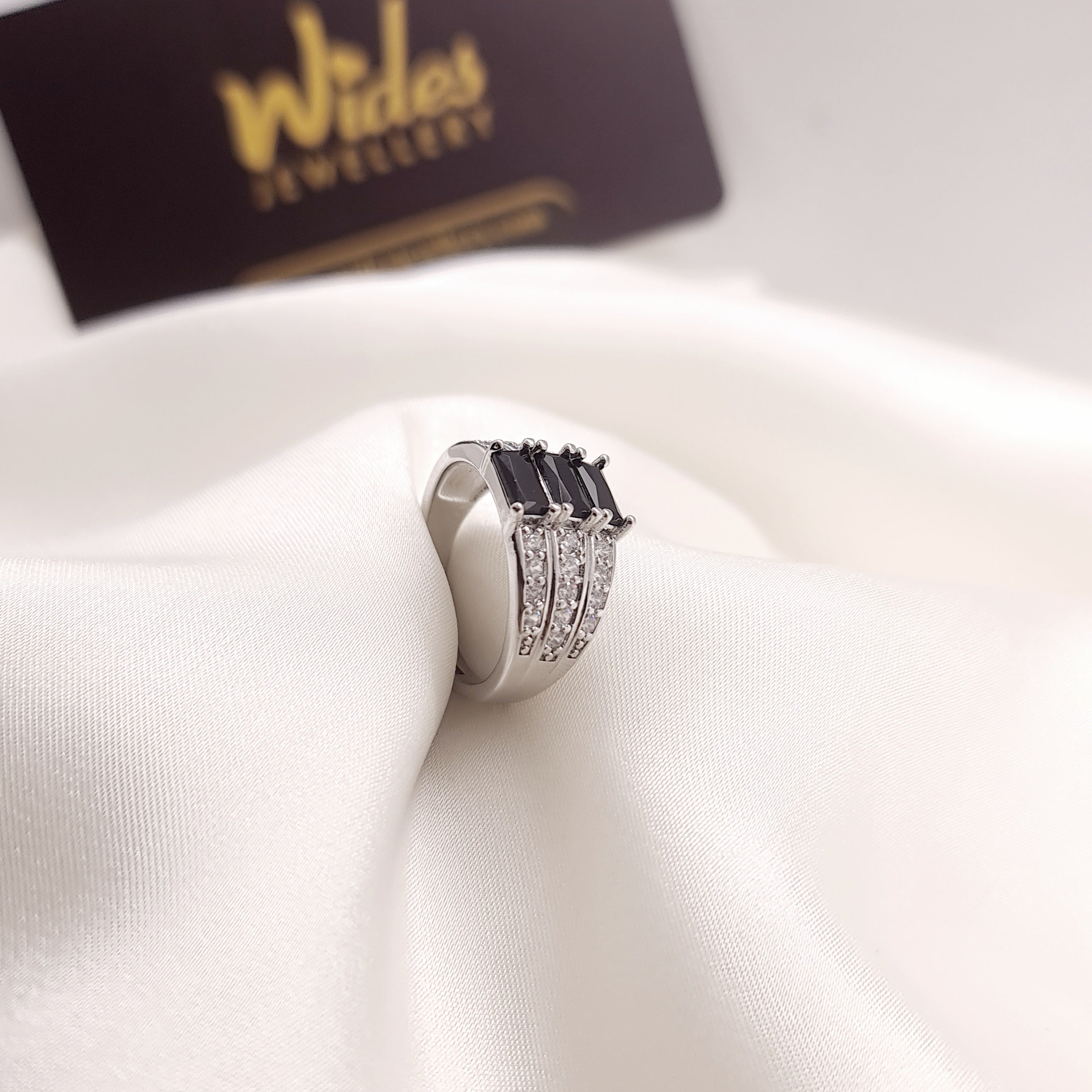 Modern Step Ring for Girls/Women