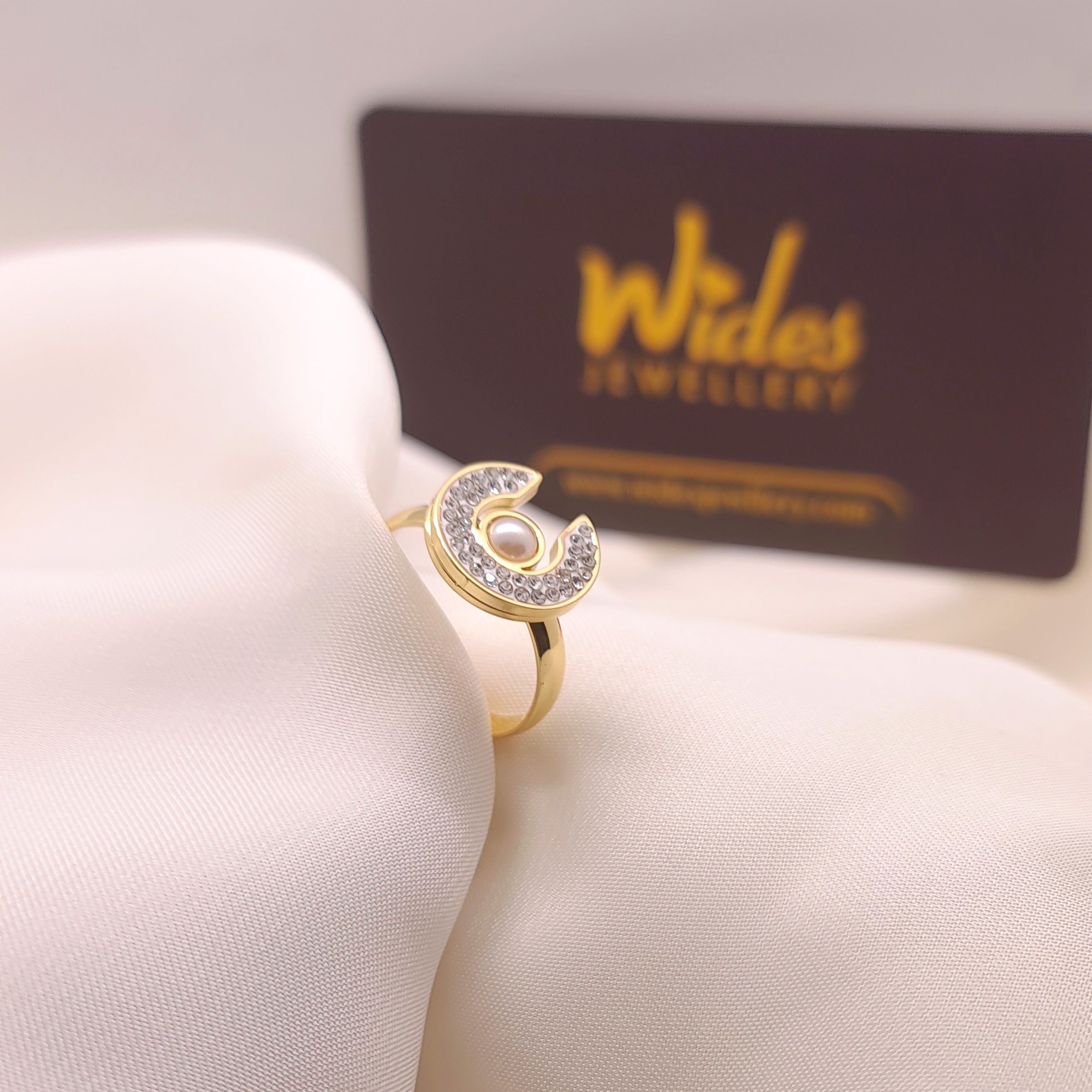 Crescent Pearl Ring for Girls/Women