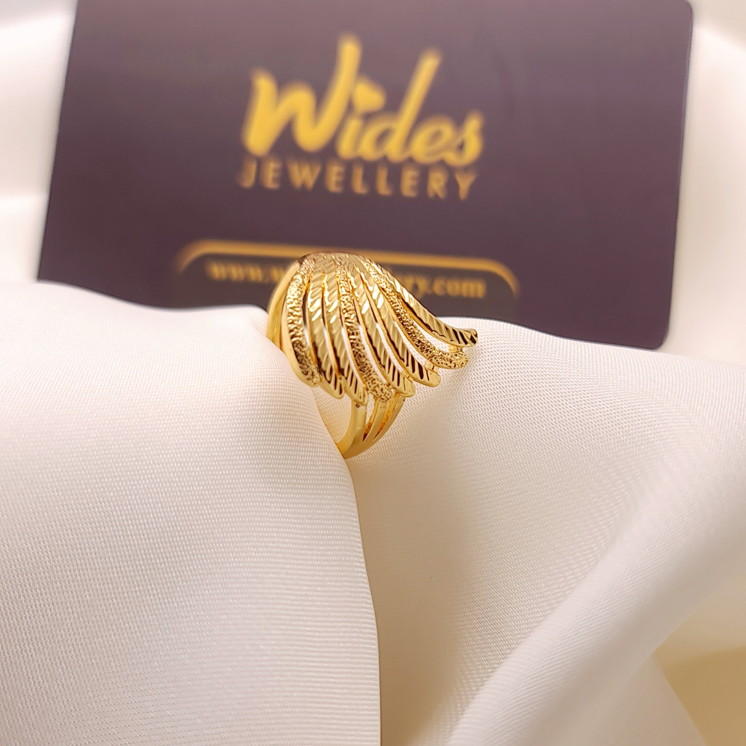Gold-Plated Winged Ring for Girls/Women