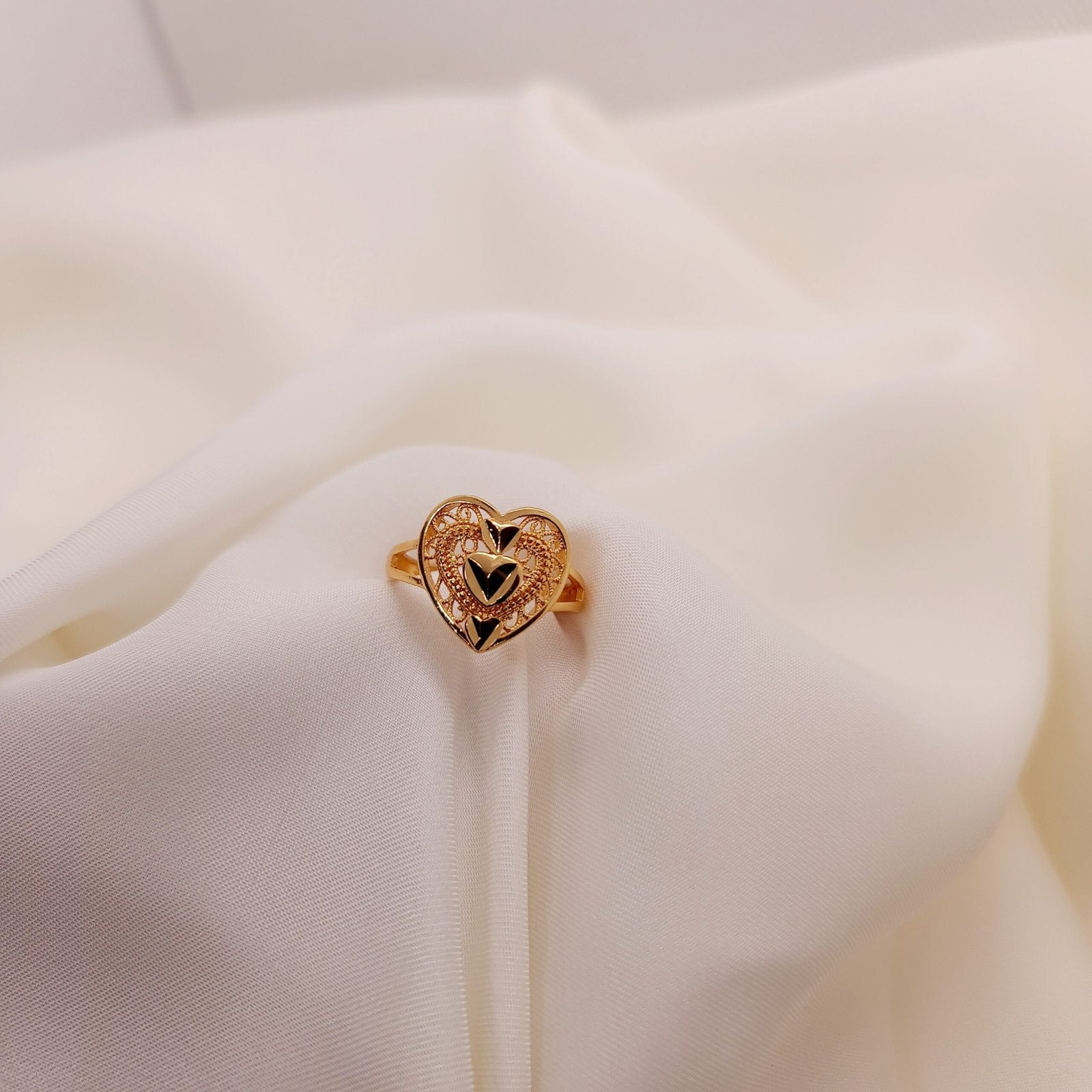 Ring-032(1)