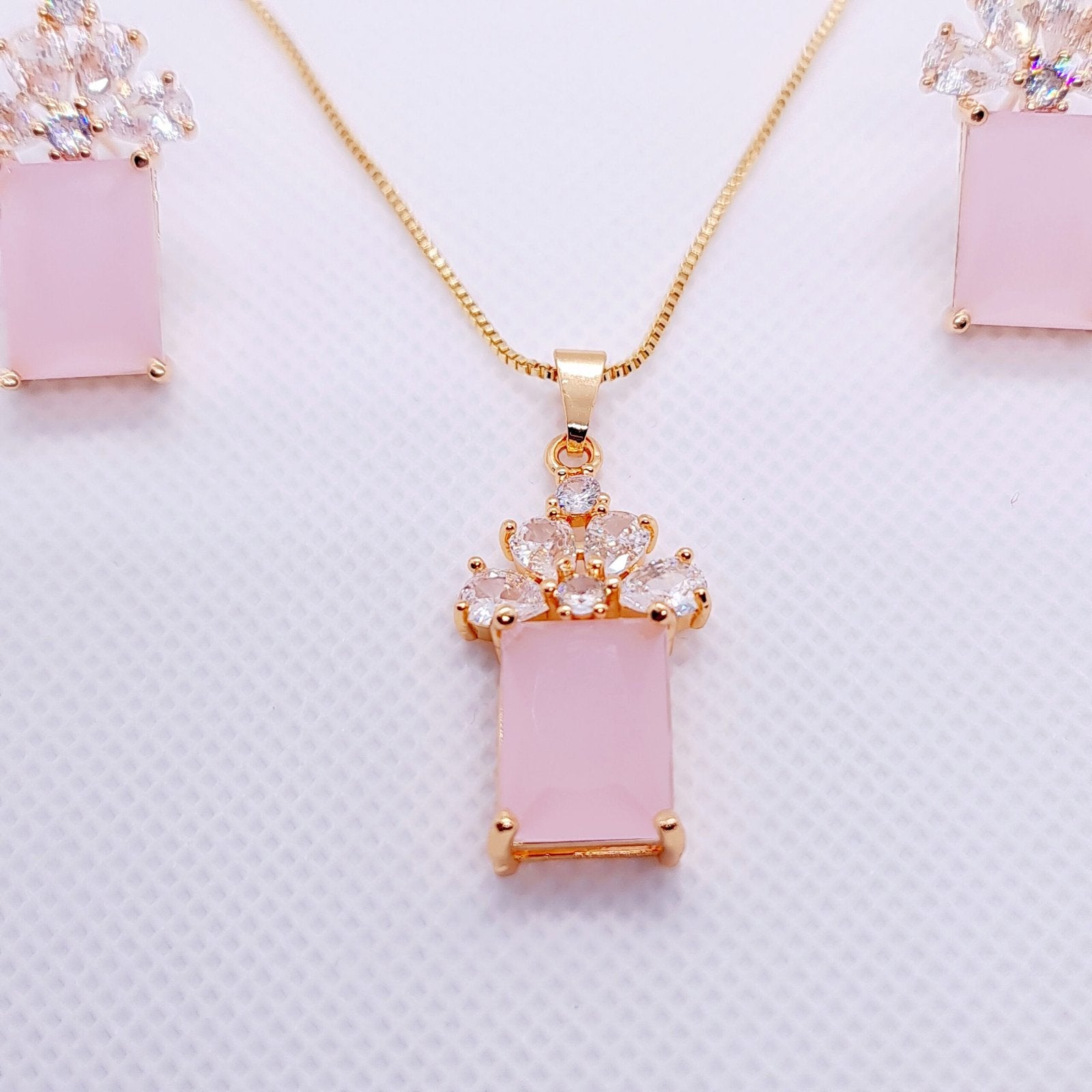 #locket #fashion #girls_locket #jewellery #pink 3